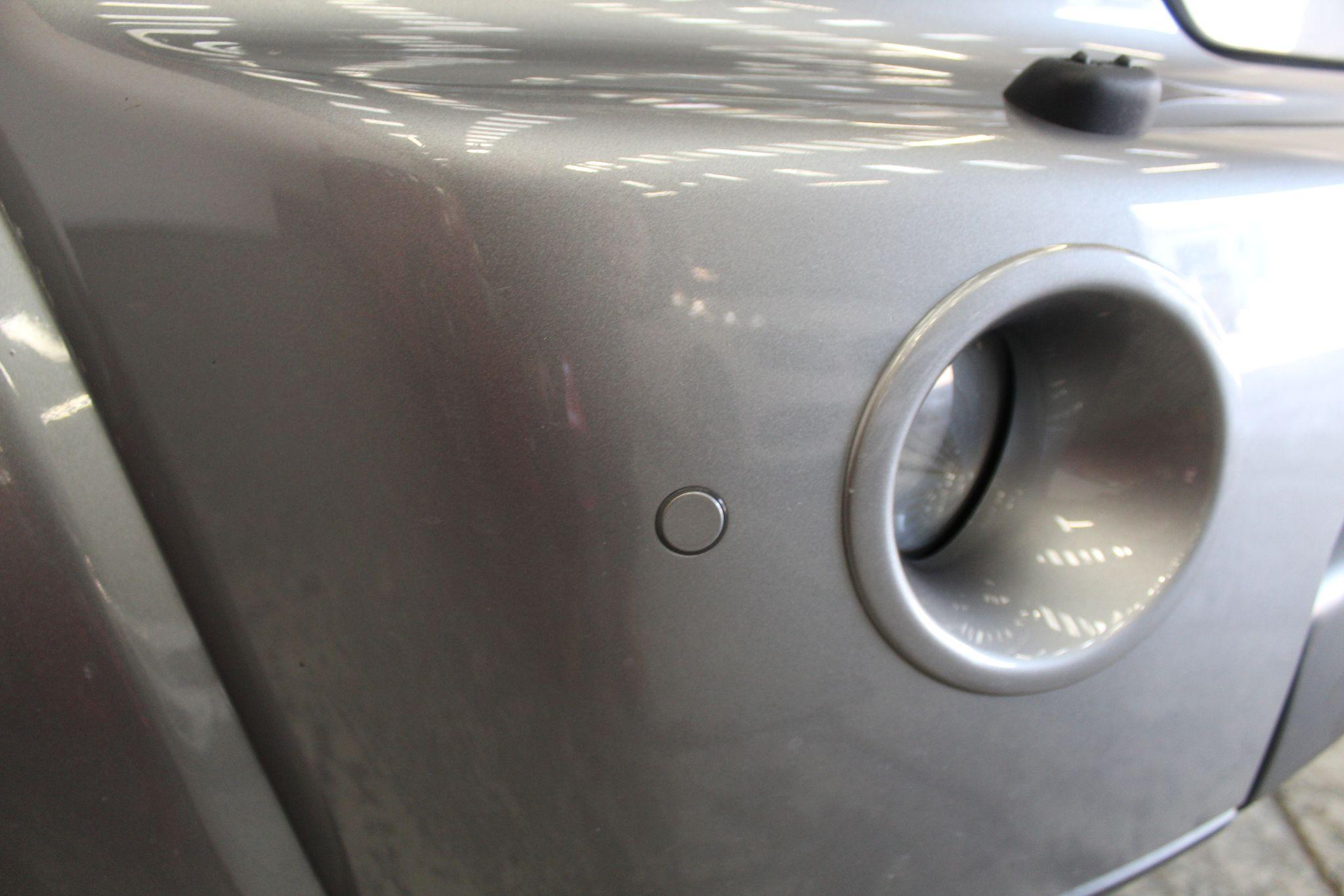 Land Rover Discovery view 19