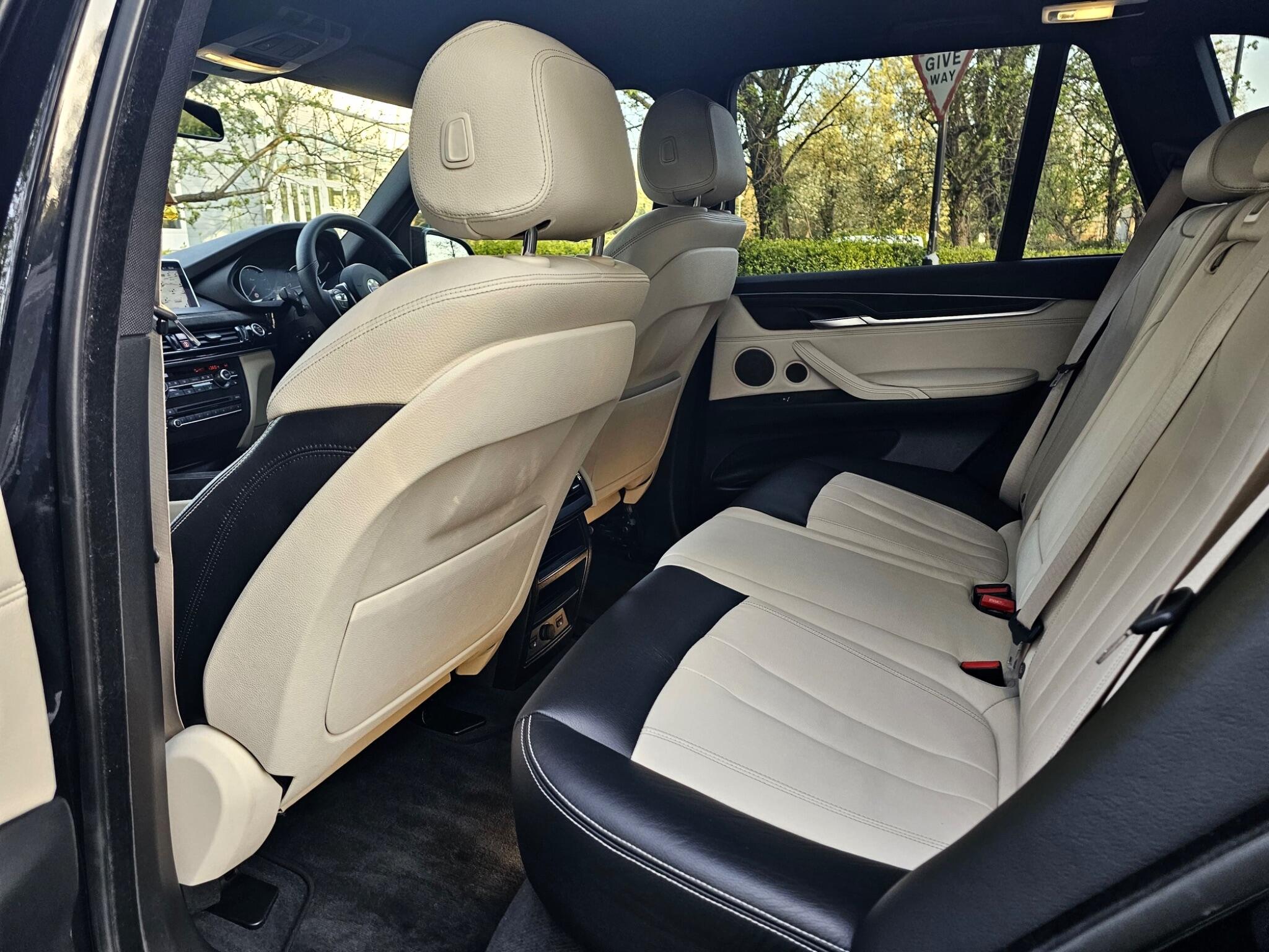 BMW X5 view 12