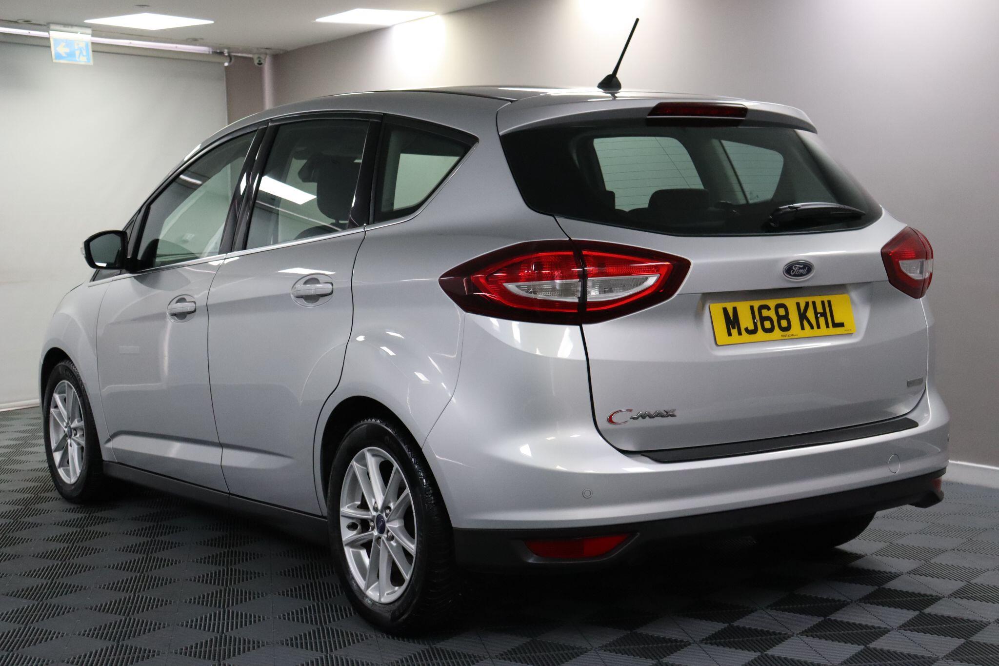 Ford C-Max view 21