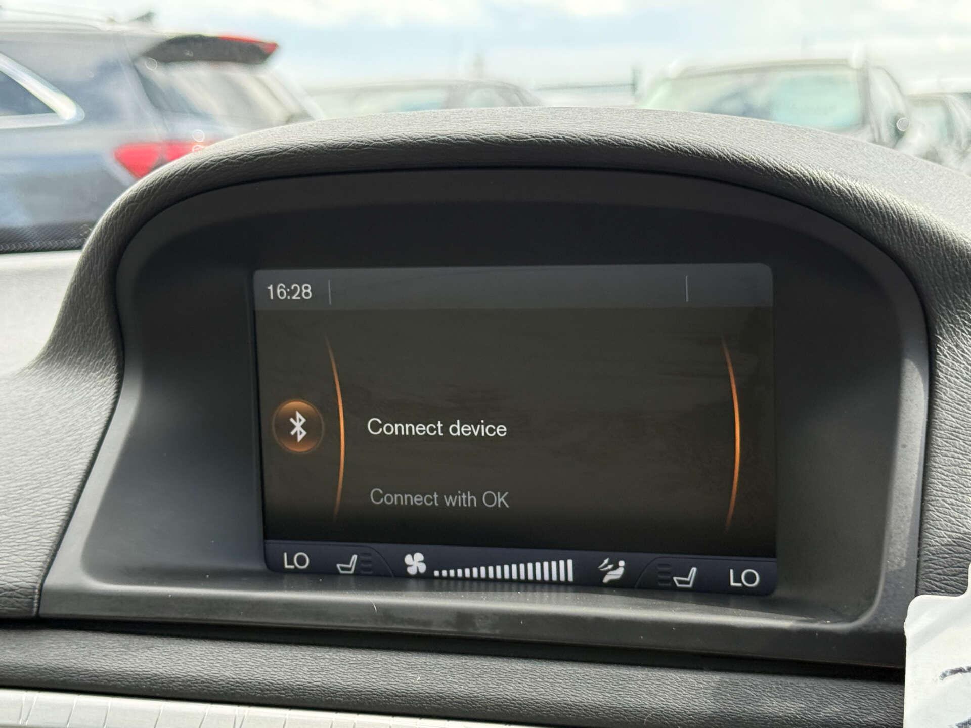 Volvo XC70 view 54