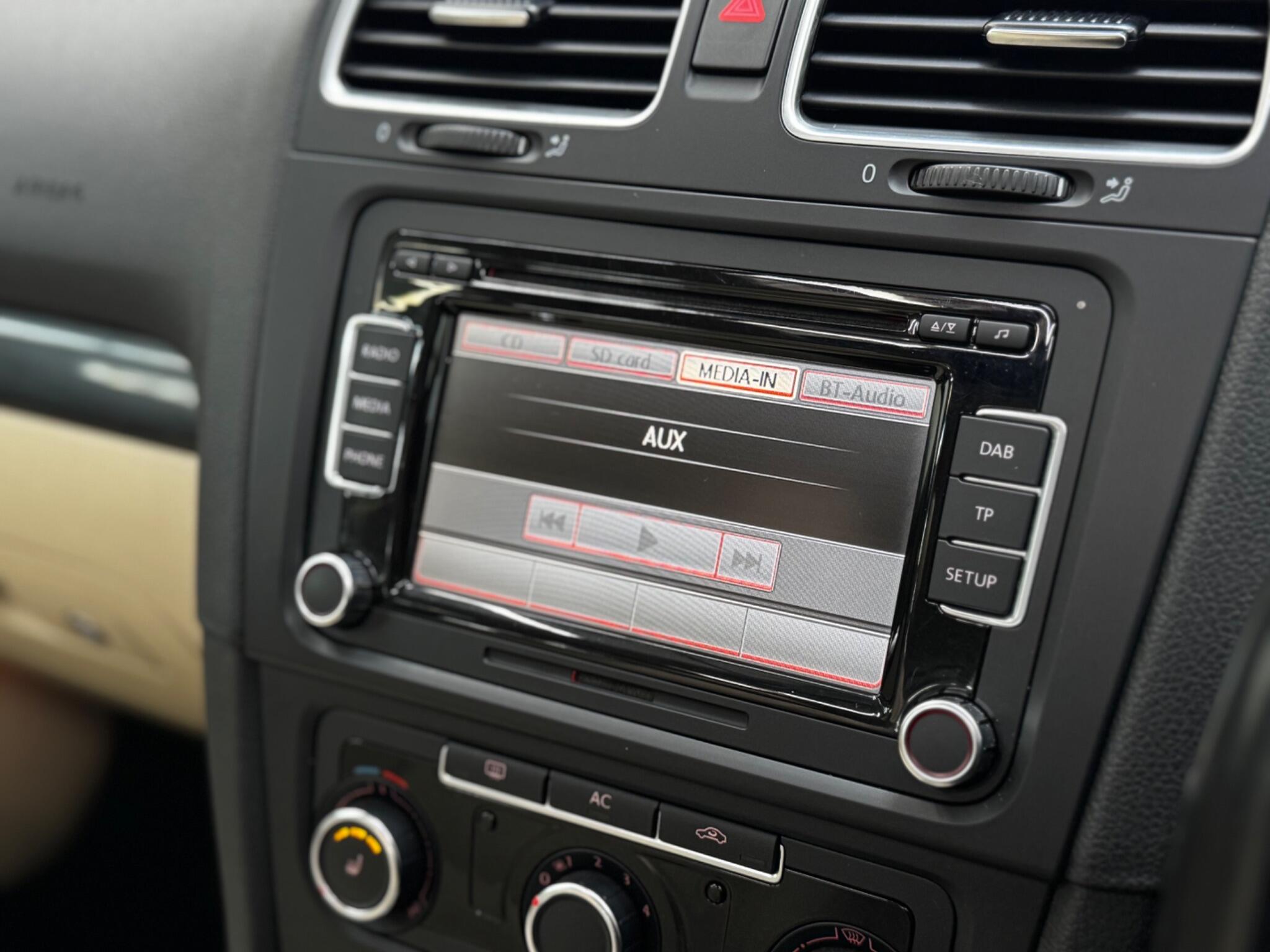 Volkswagen Golf view 18
