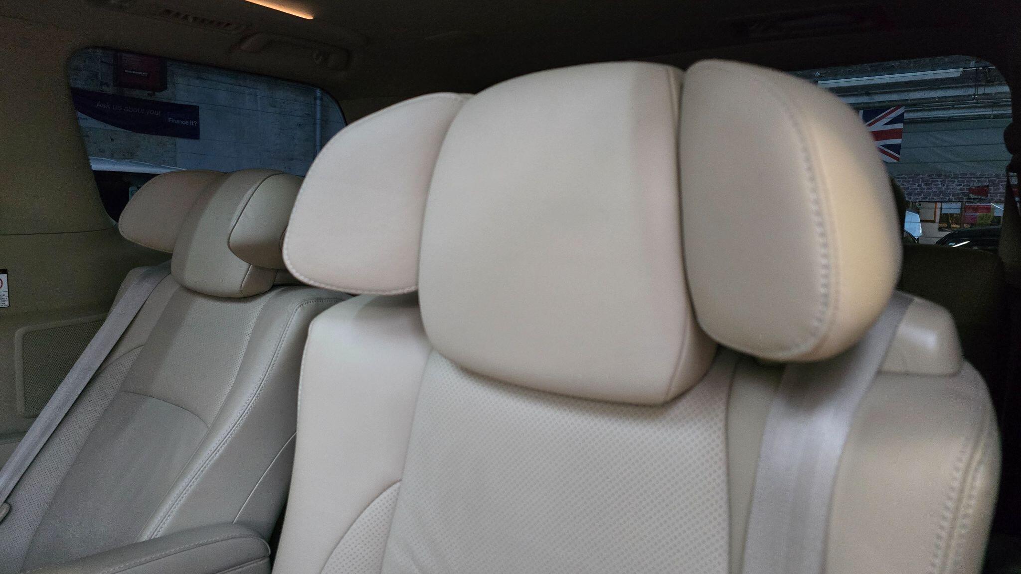 Toyota Vellfire view 22