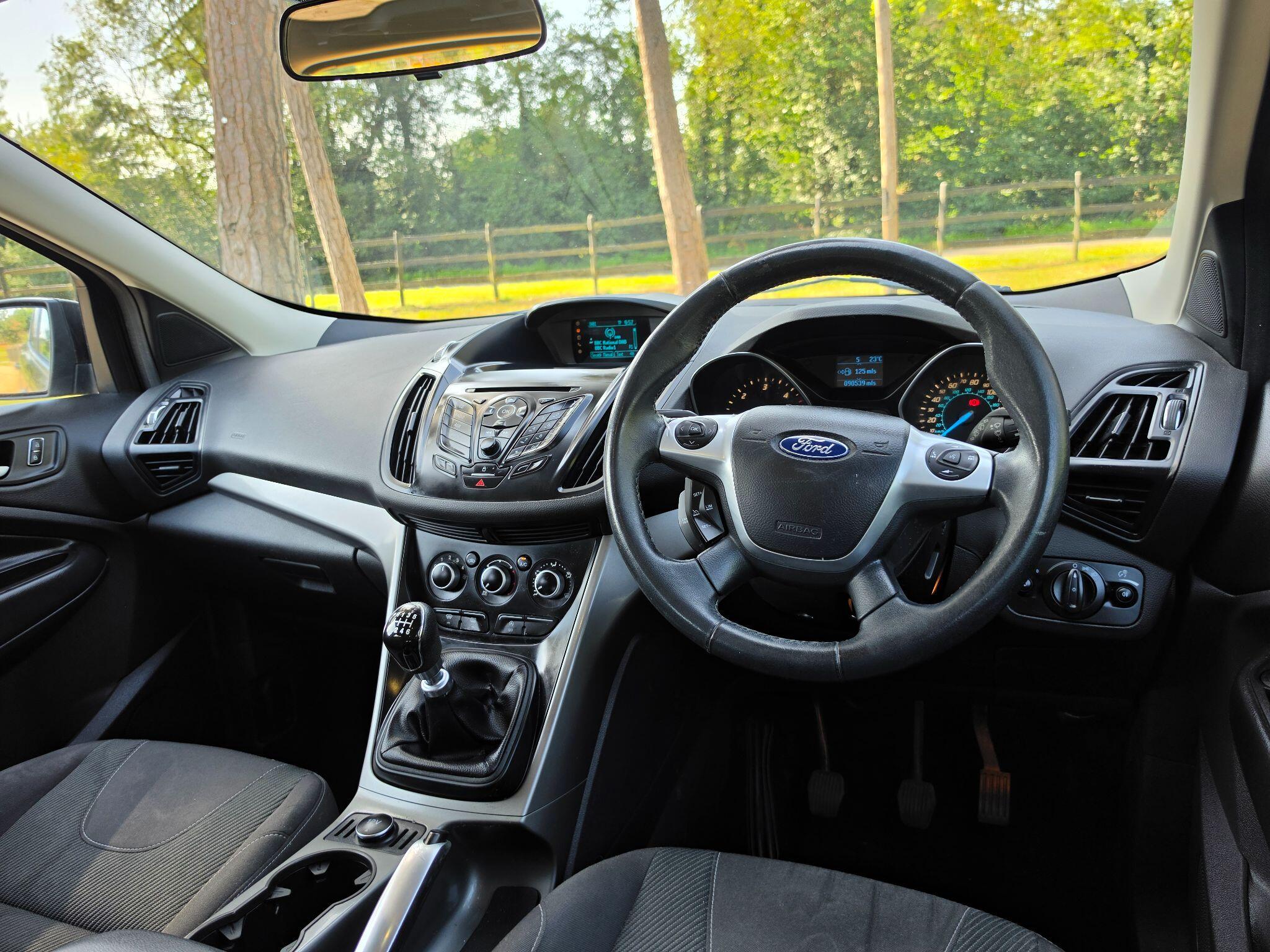 Ford Kuga view 24
