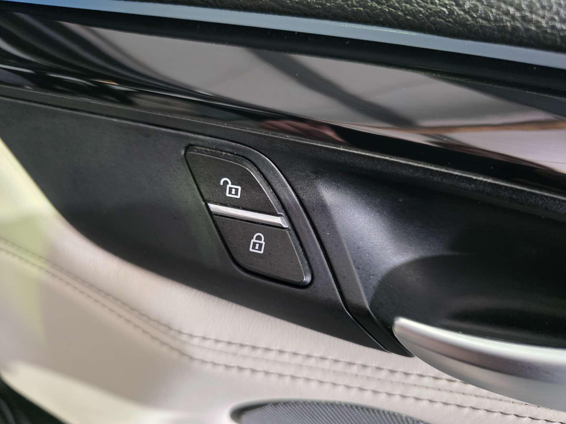 BMW X5 view 15