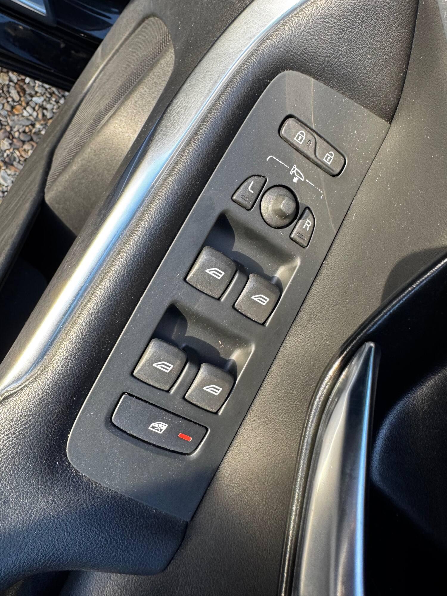 Volvo V40 view 33