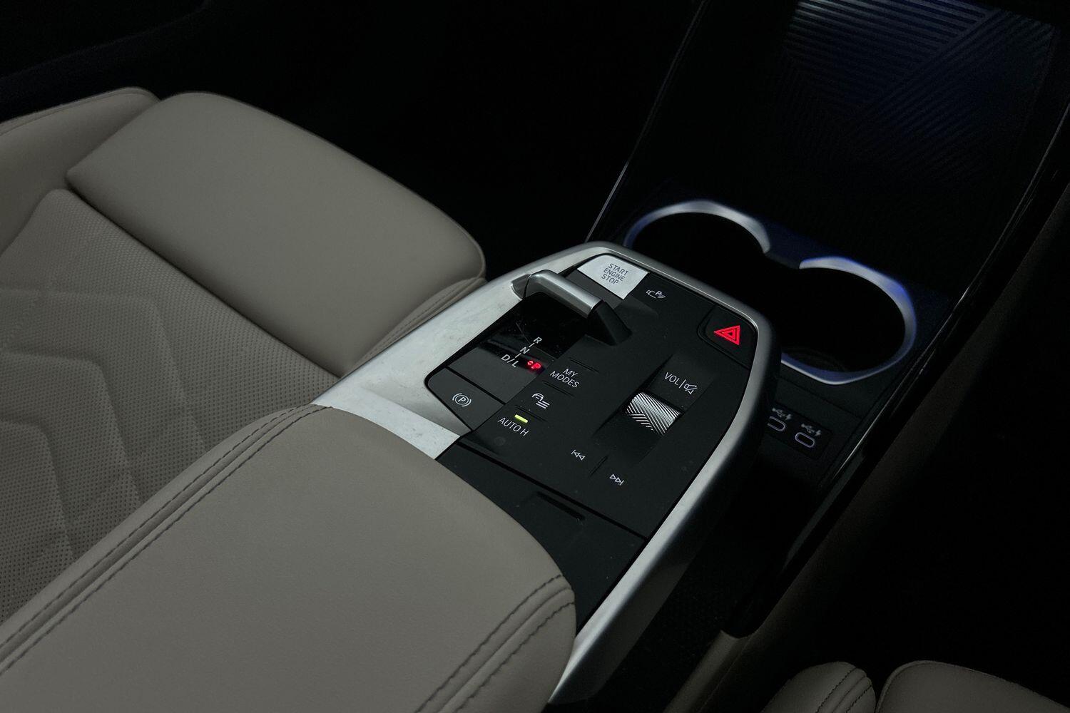 BMW X1 view 11