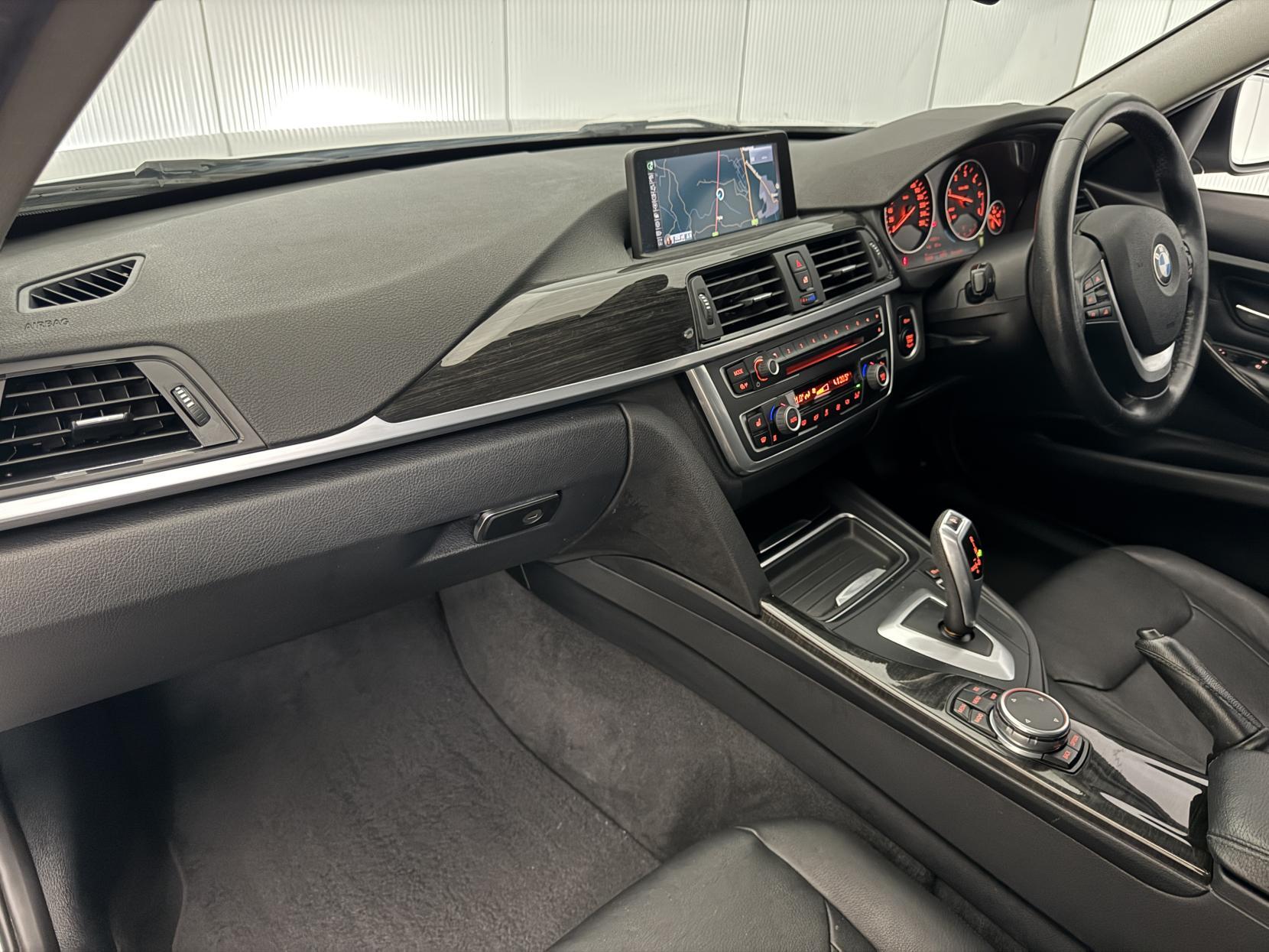 BMW 3 Series view 62
