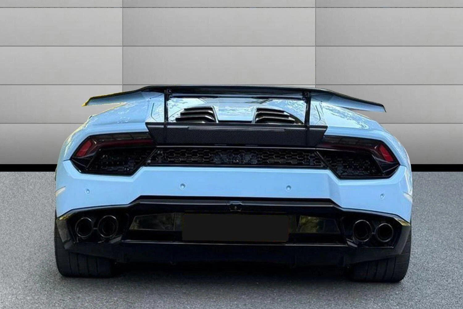 Lamborghini Huracan view 7