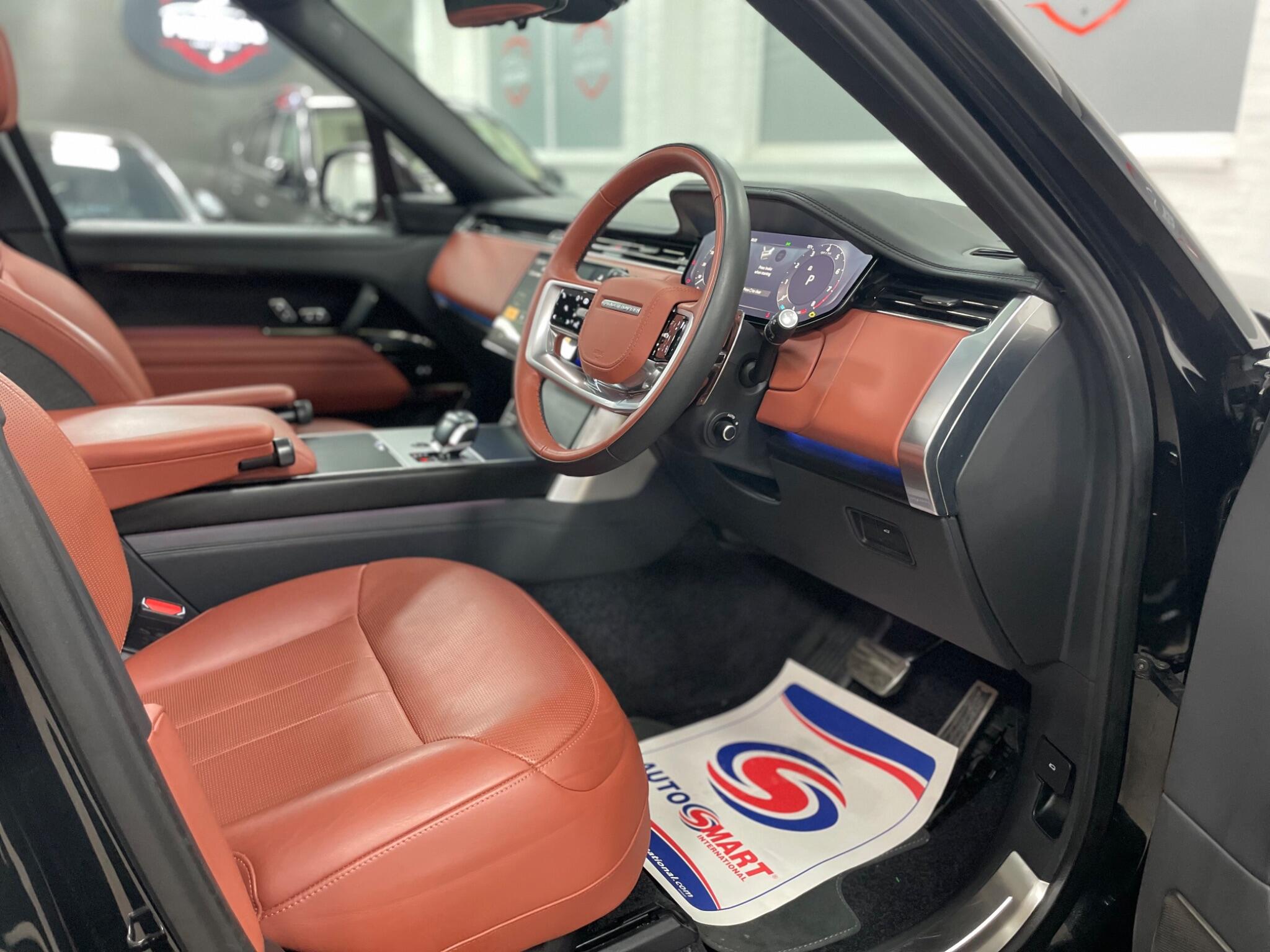 Land Rover Range Rover view 13