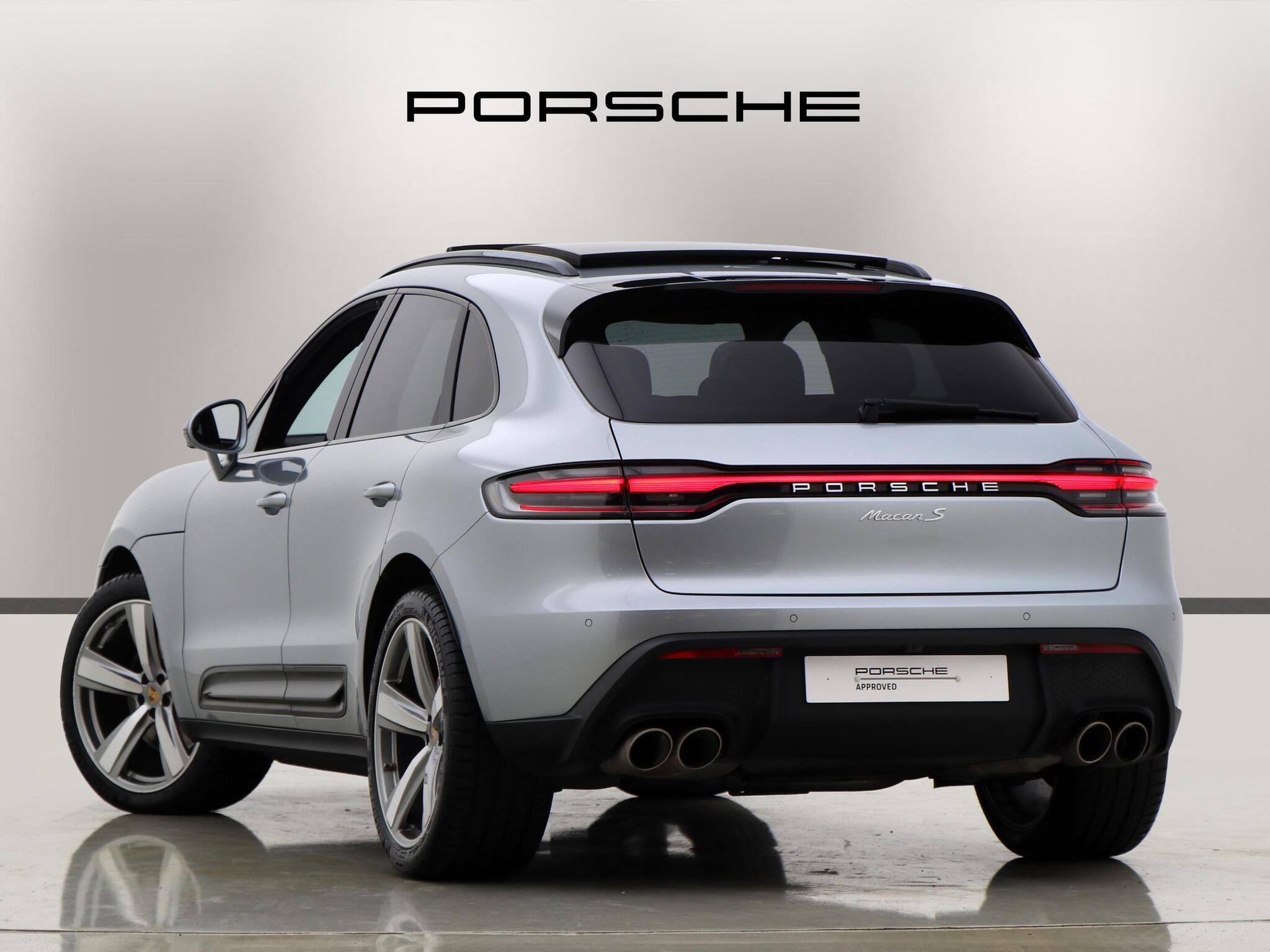Porsche Macan view 2