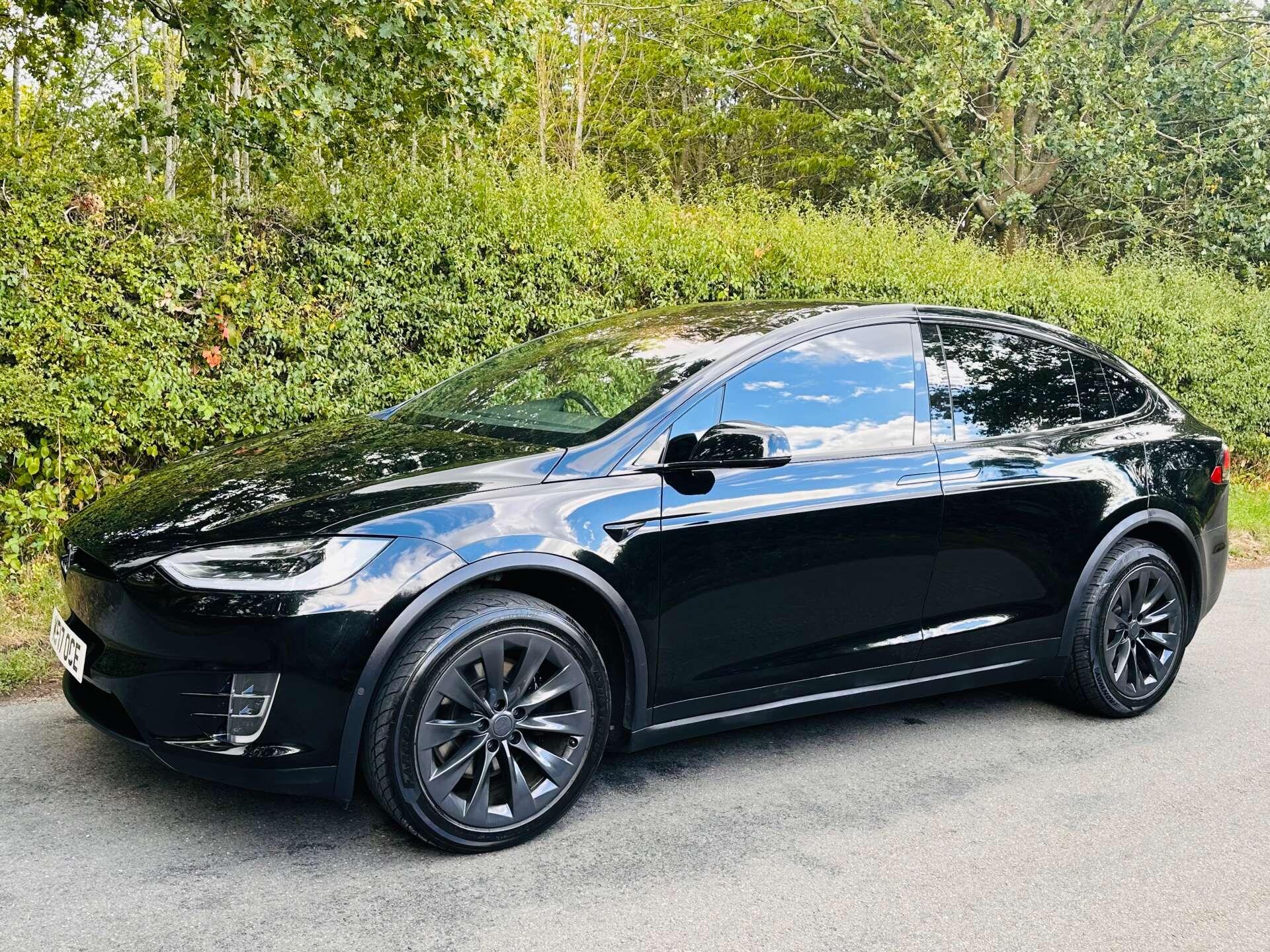 Tesla Model X view 33