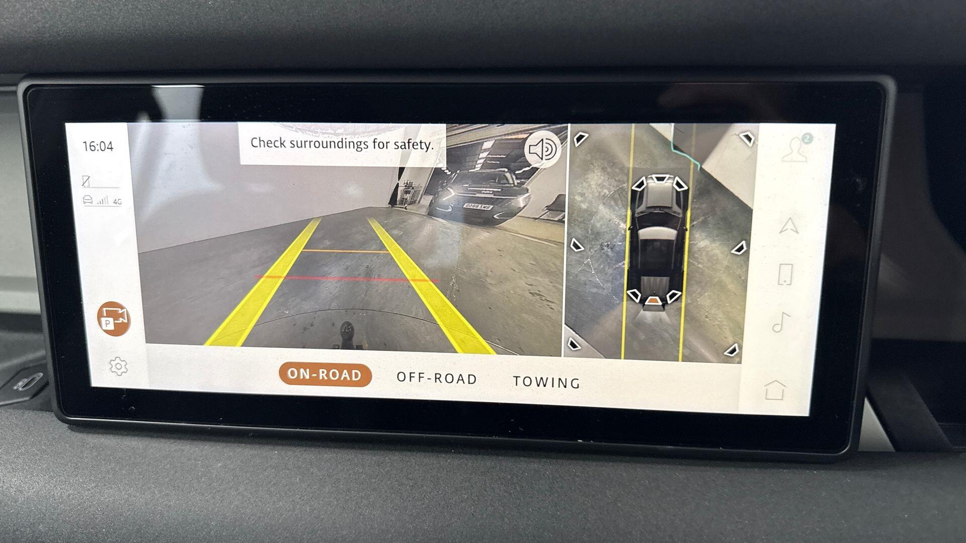 Land Rover Defender view 12
