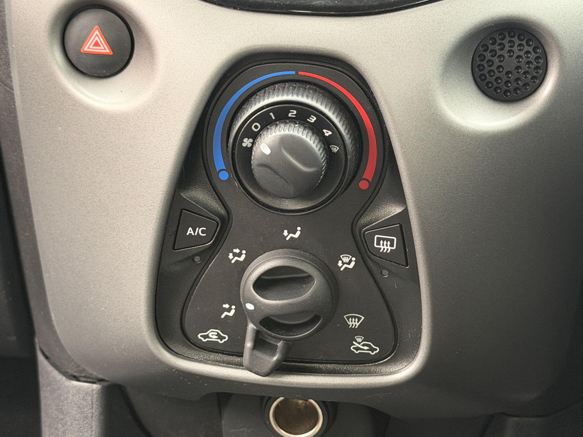Toyota Aygo view 33