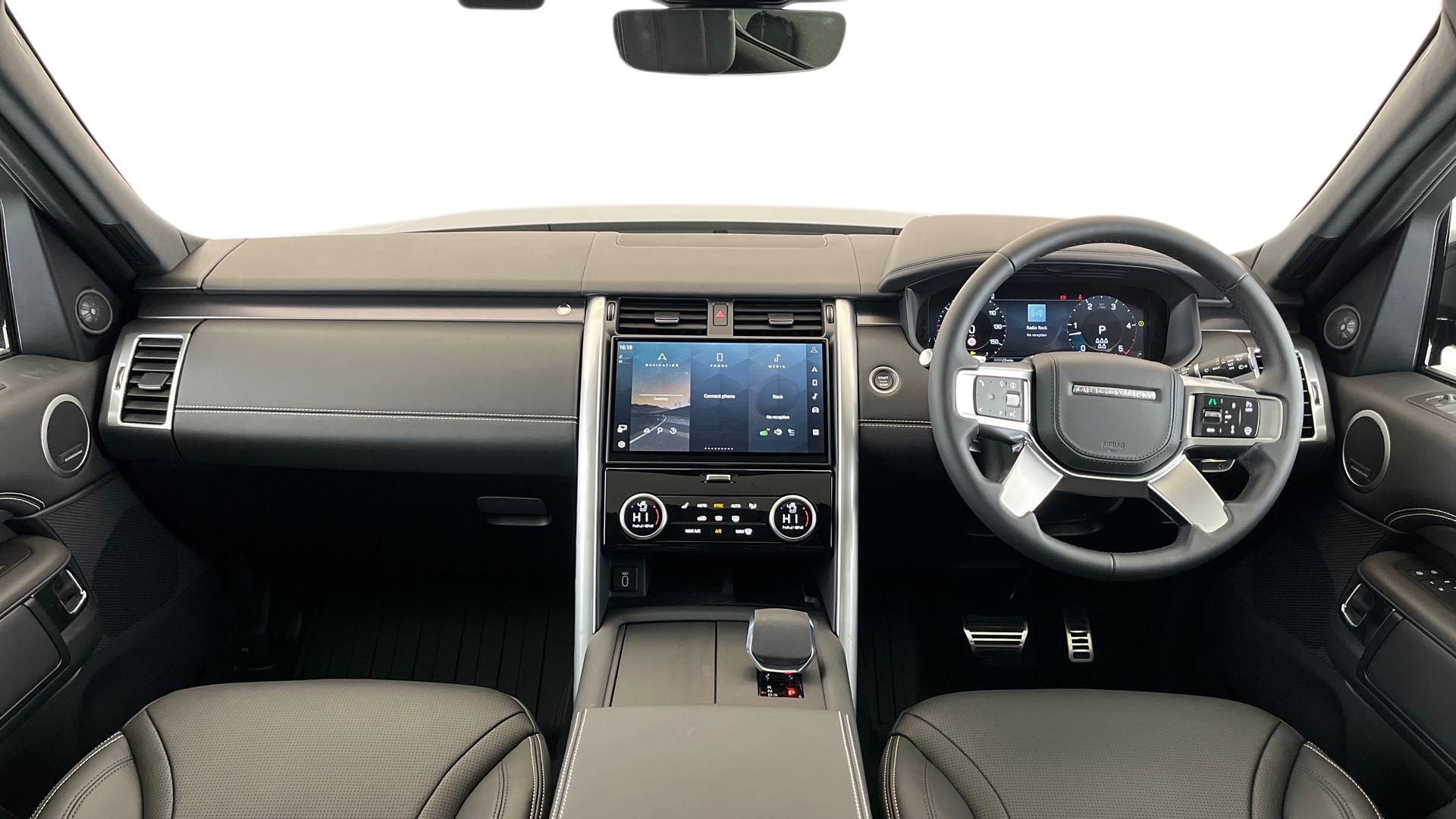 Land Rover Discovery view 9