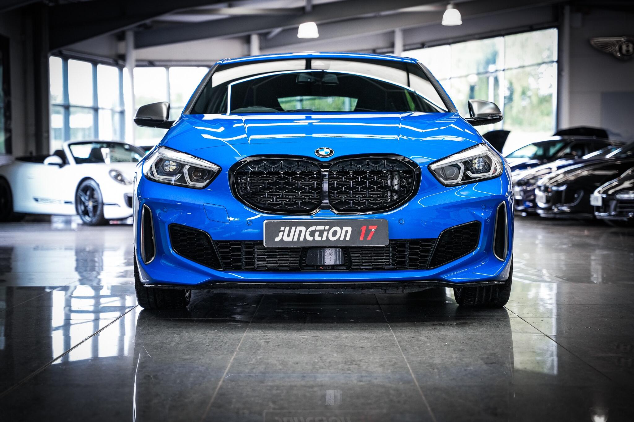 BMW 1 Series view 11