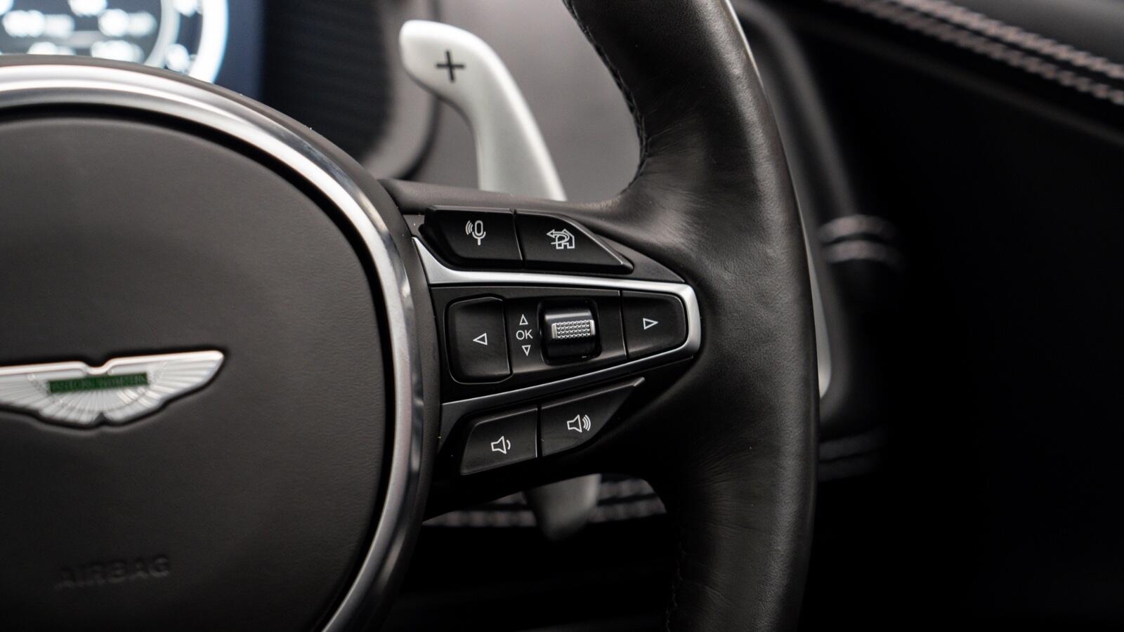 Aston Martin DBX view 13