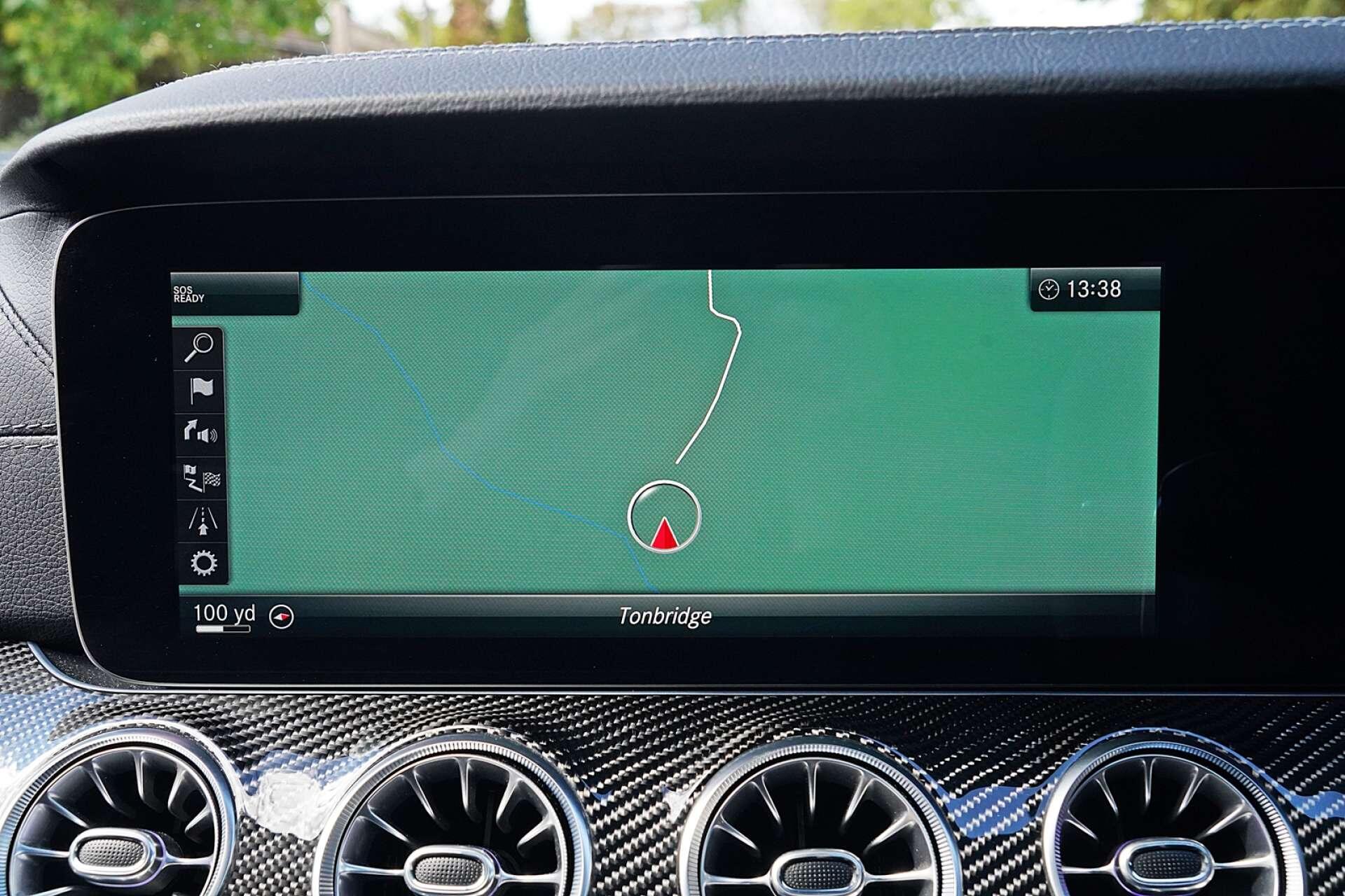 Mercedes-Benz AMG GT view 32