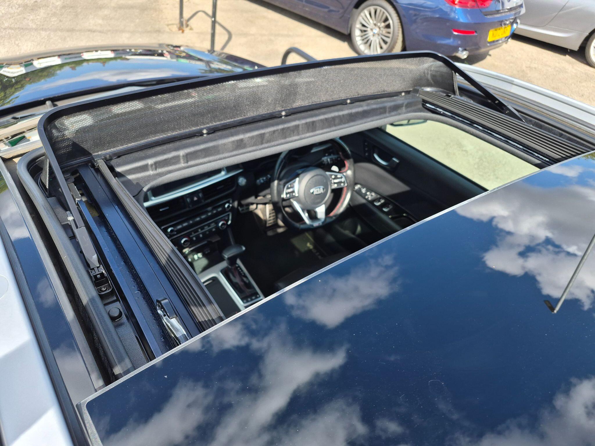Kia Optima view 11