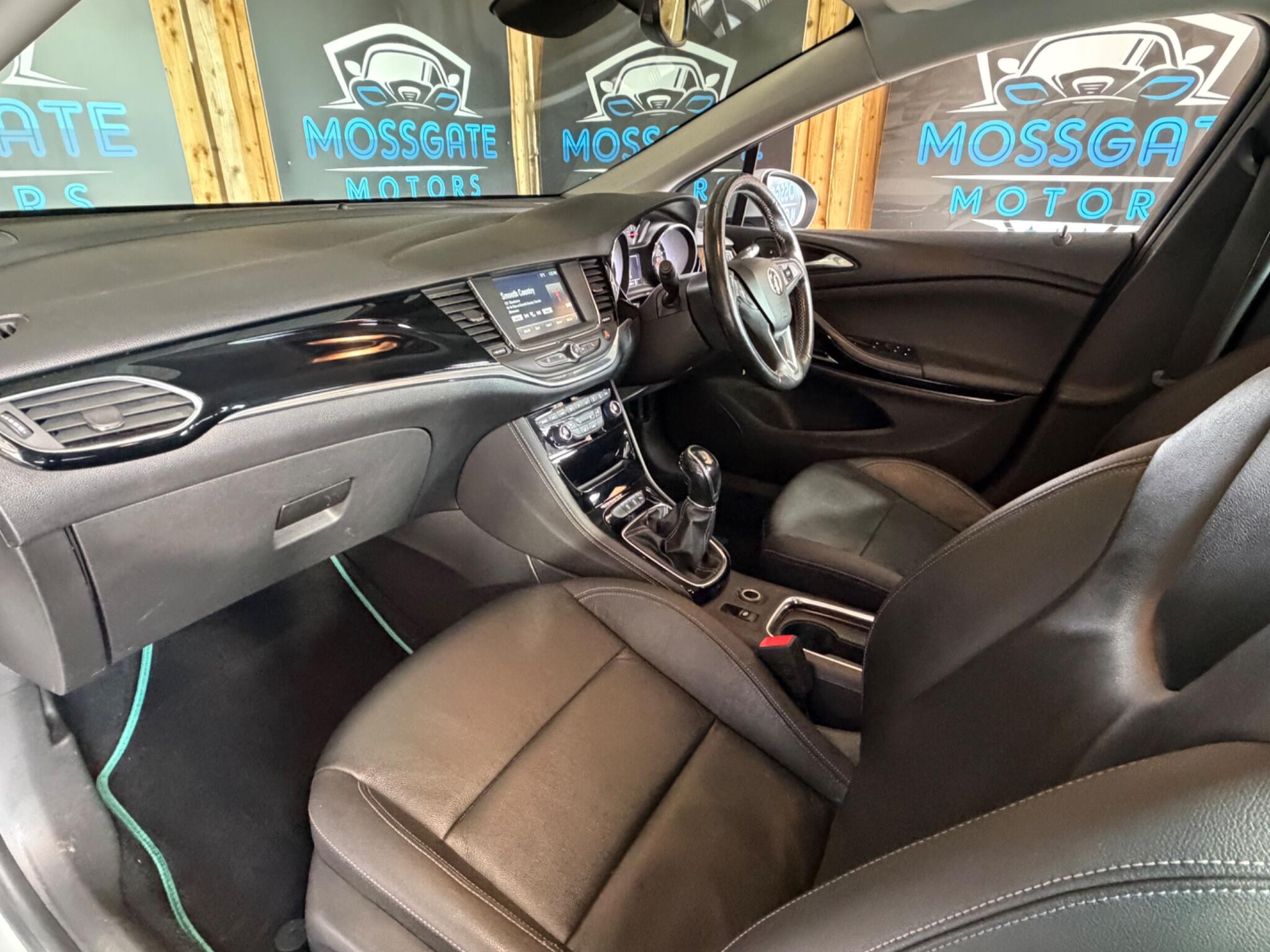 Vauxhall Astra view 30