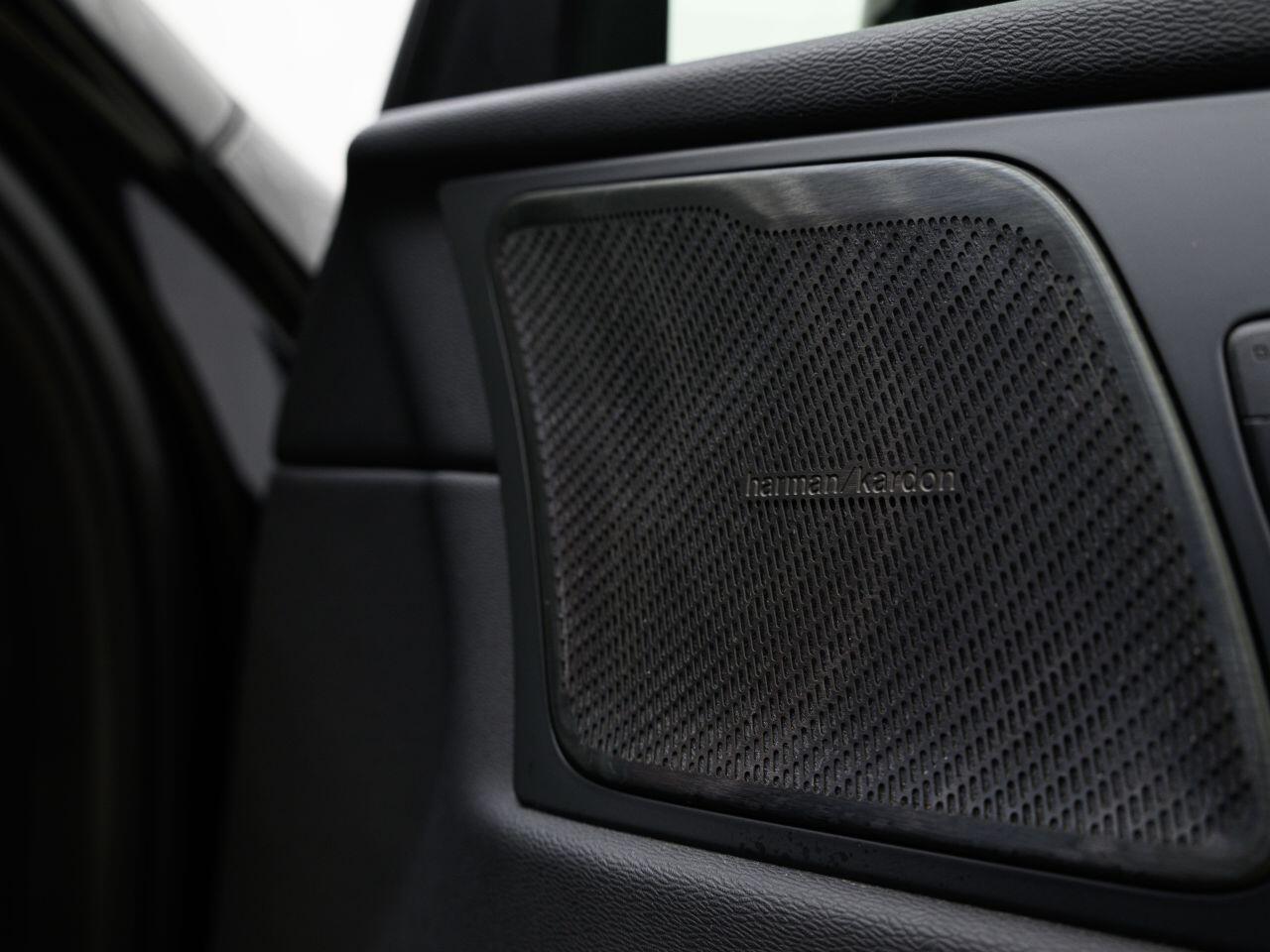 Volvo XC60 view 22