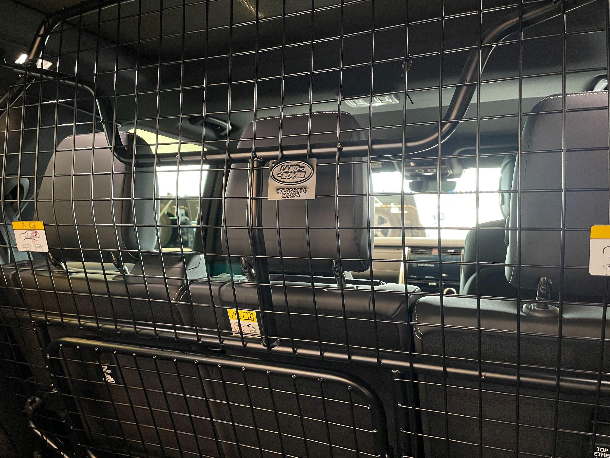 Land Rover Discovery view 38