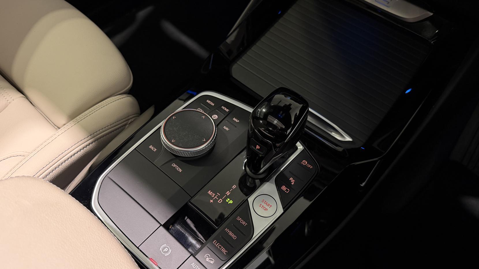 BMW X3 view 26