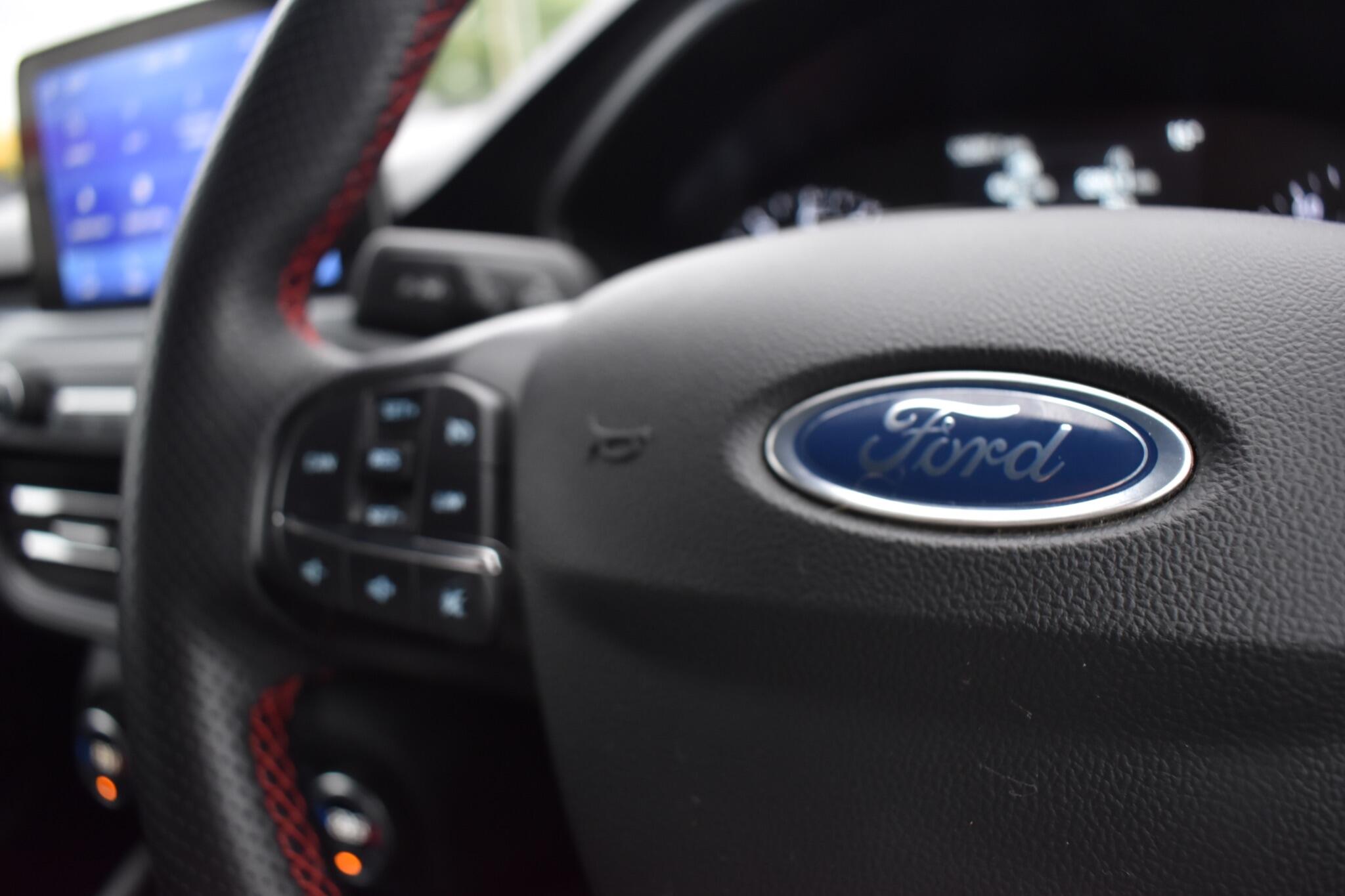 Focus - 1.0T EcoBoost ST-Line Style Euro 6 (s/s) 5dr - Image 19