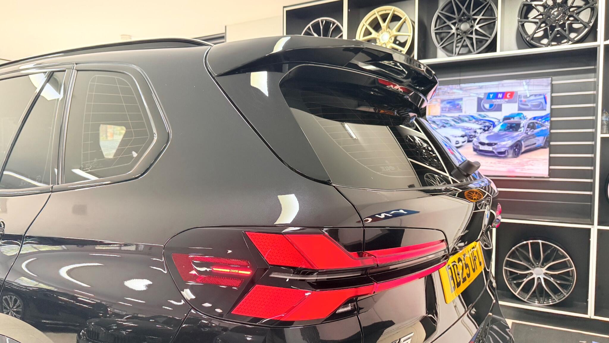 BMW X5 view 21