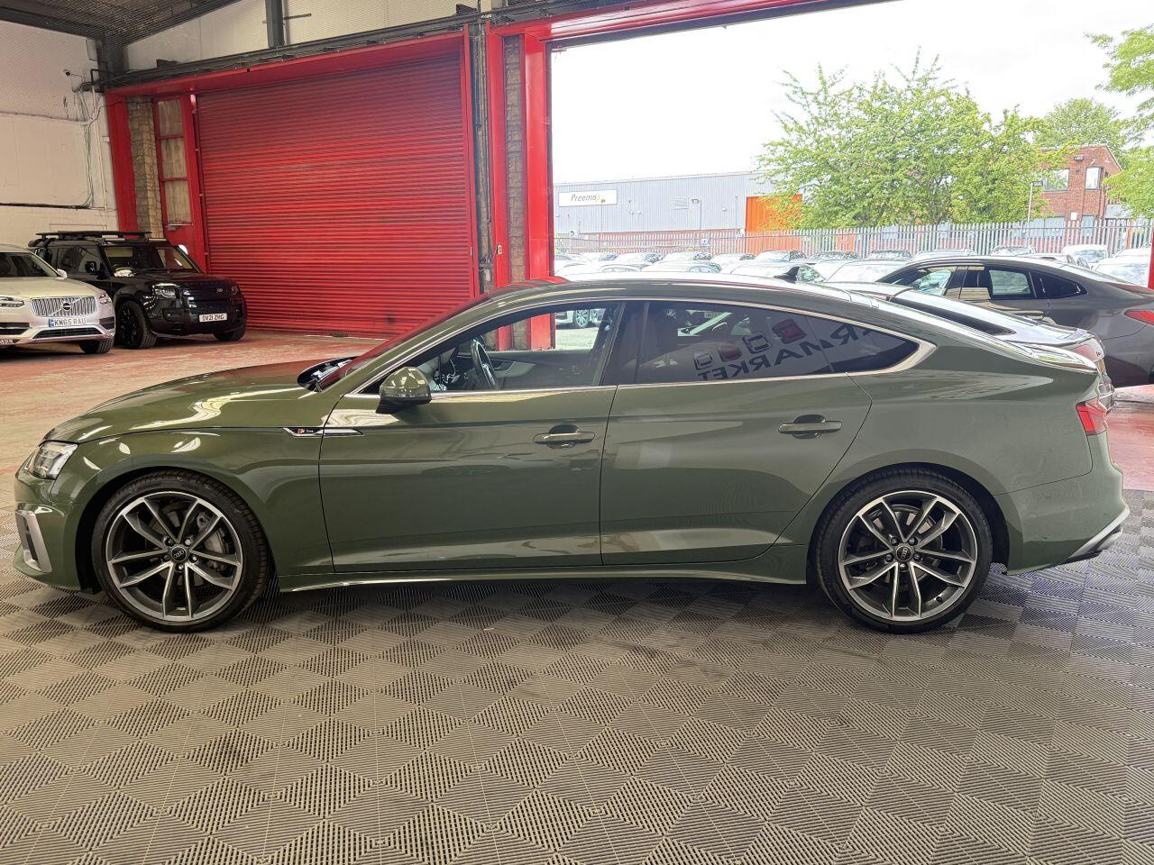Audi A5 view 5