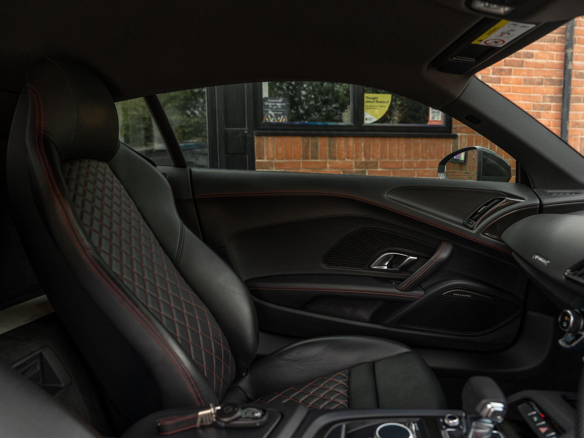 Audi R8 view 47