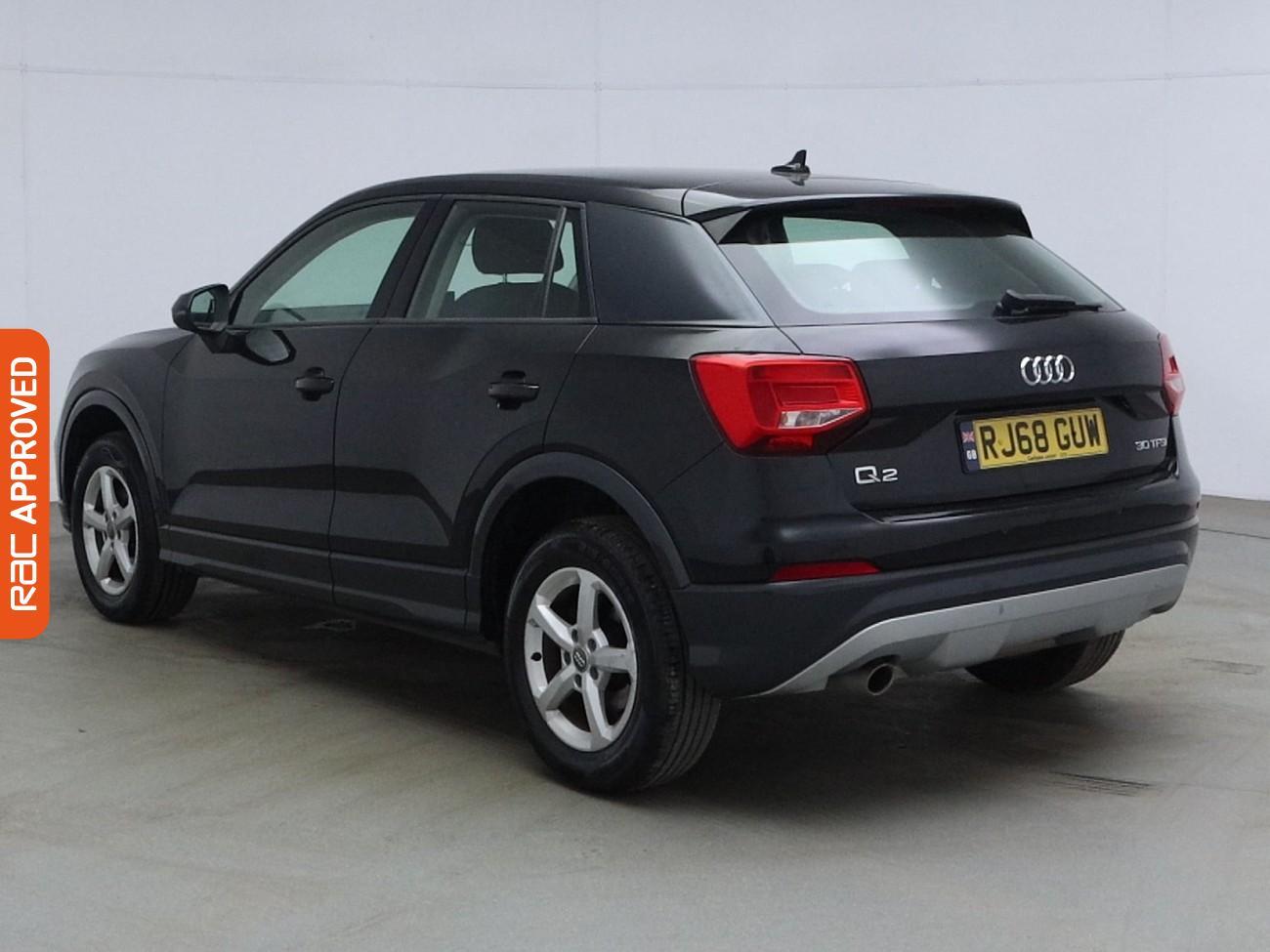 Audi Q2 view 4