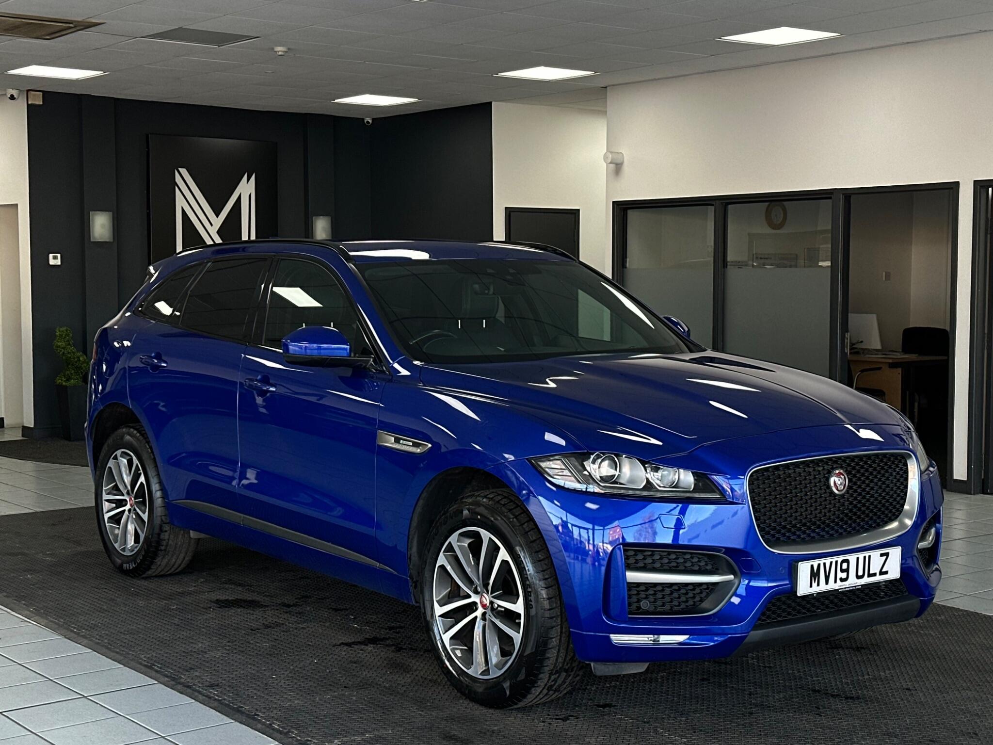 Jaguar F-Pace view 2