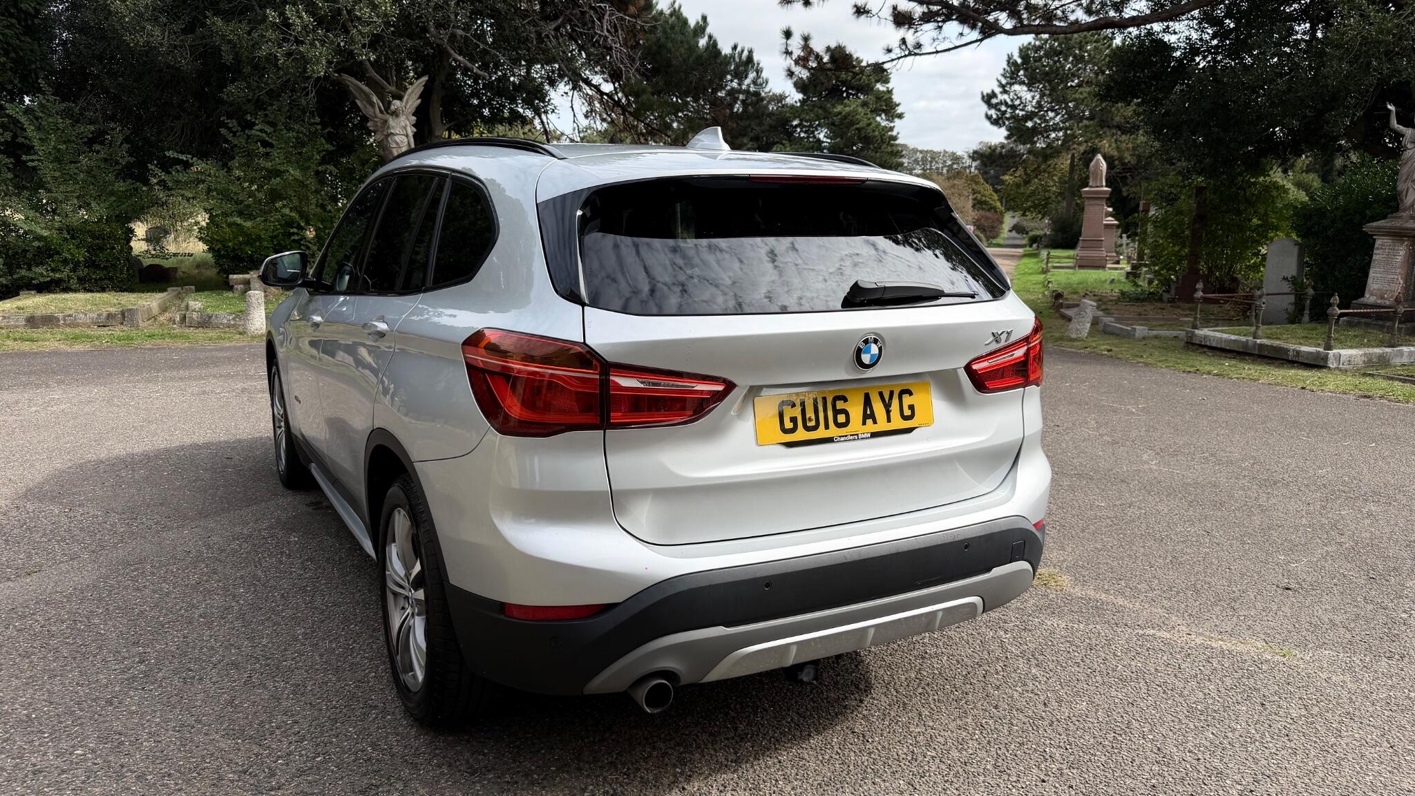 BMW X1 view 4