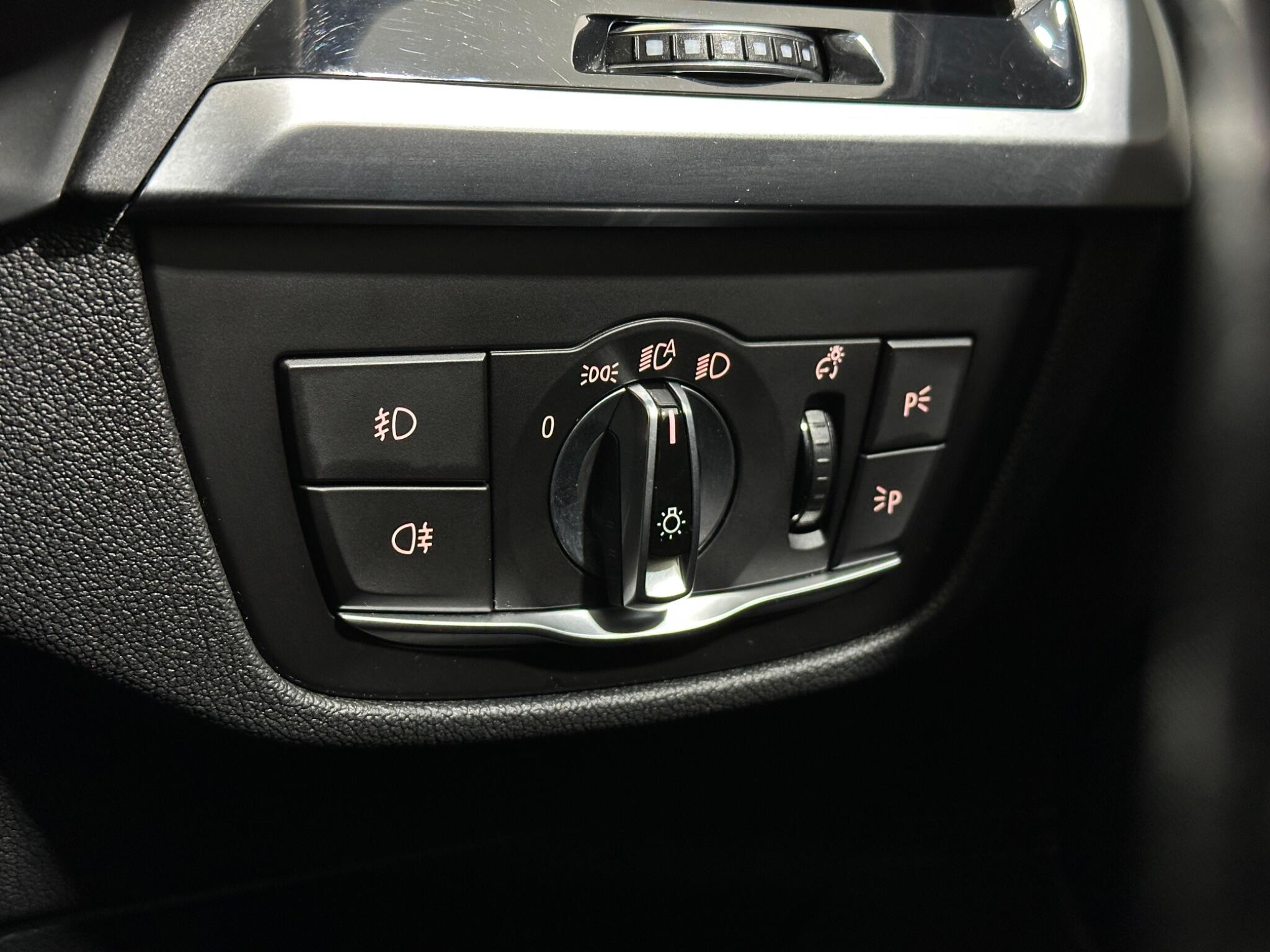 BMW X3 view 18