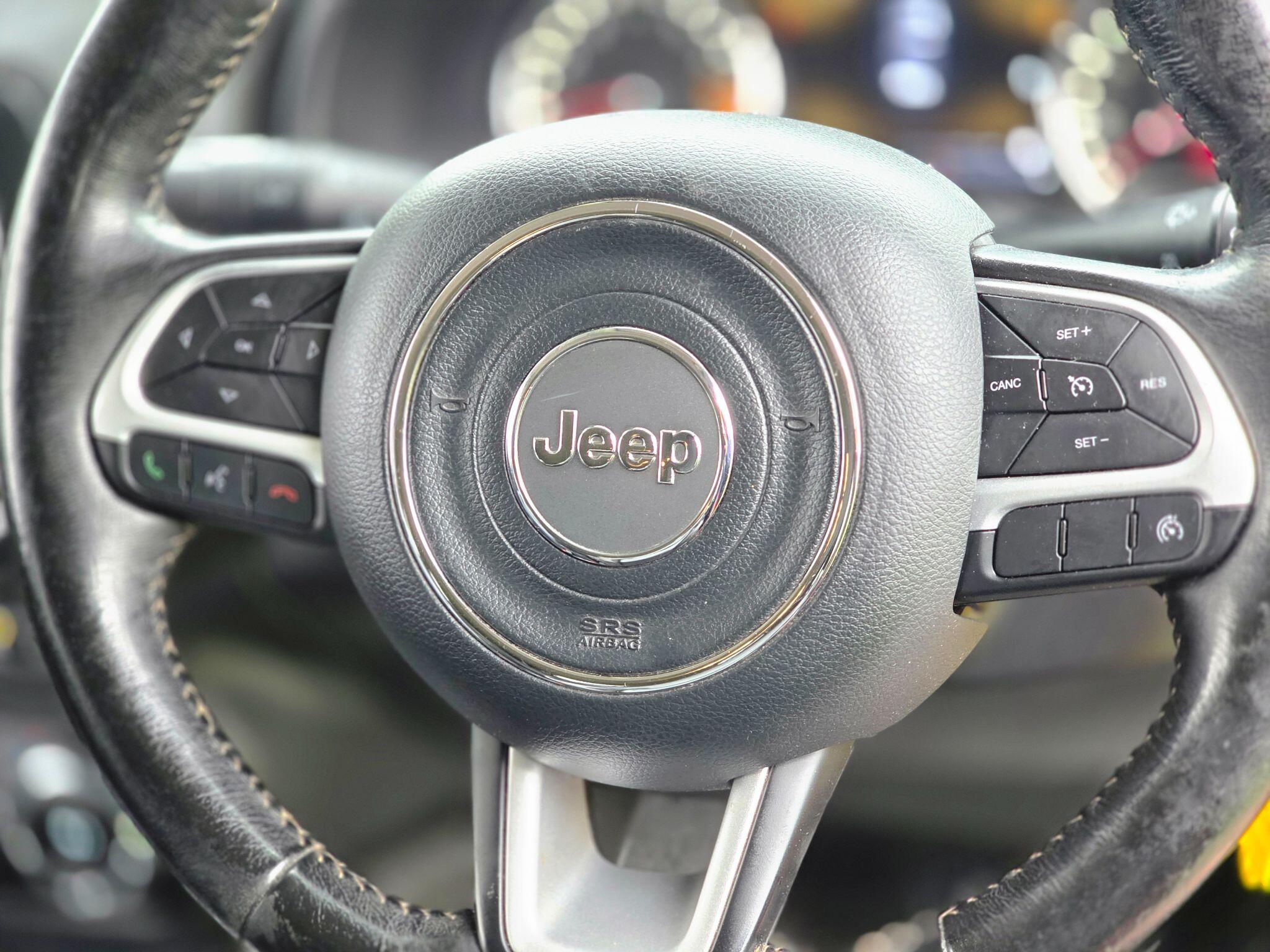 Jeep Renegade view 47