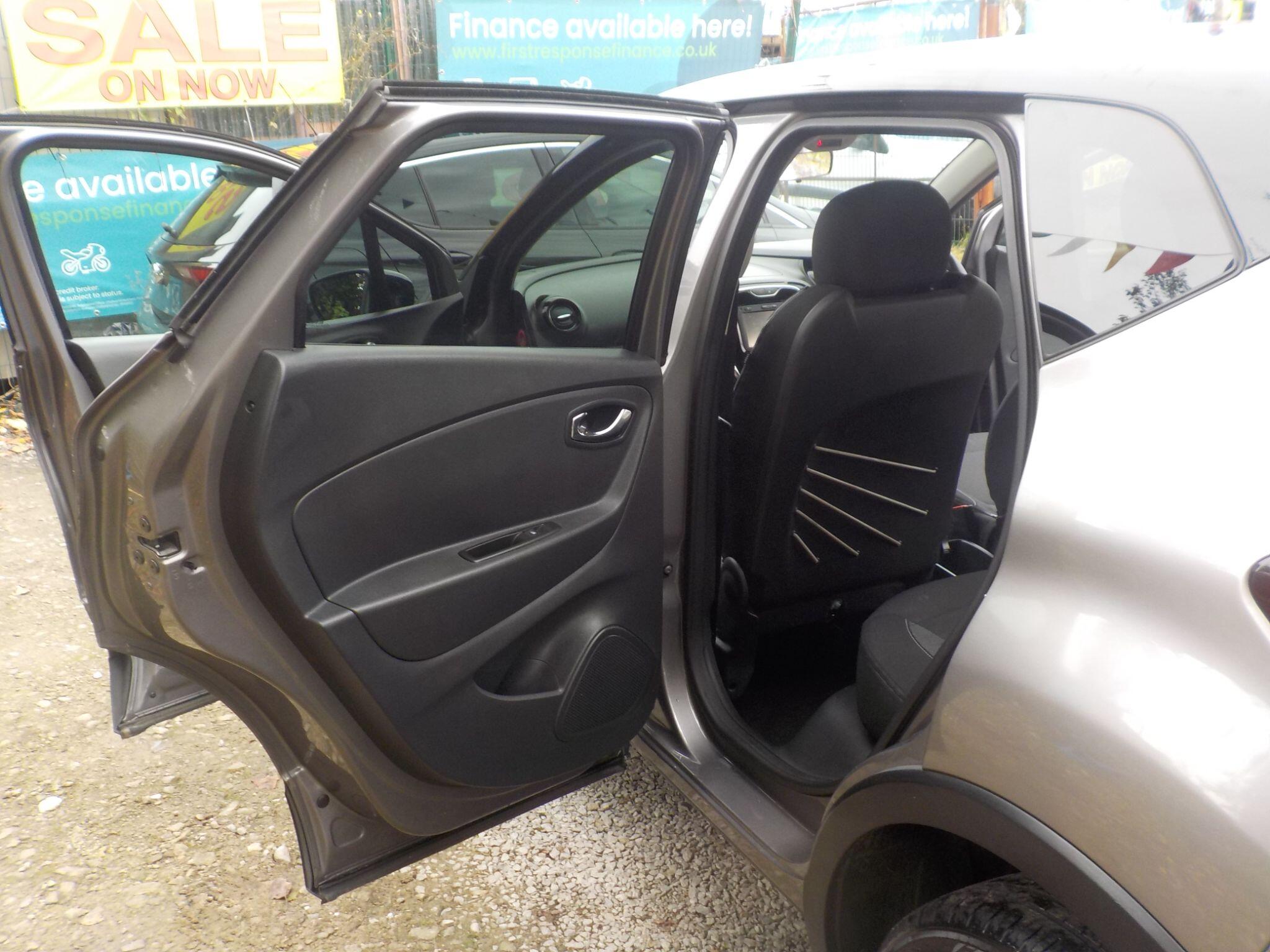 Renault Captur 1.5 dCi ENERGY Dynamique S Nav Euro 6 (s/s) 5dr