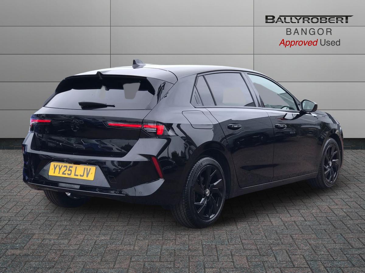 Vauxhall Astra view 15