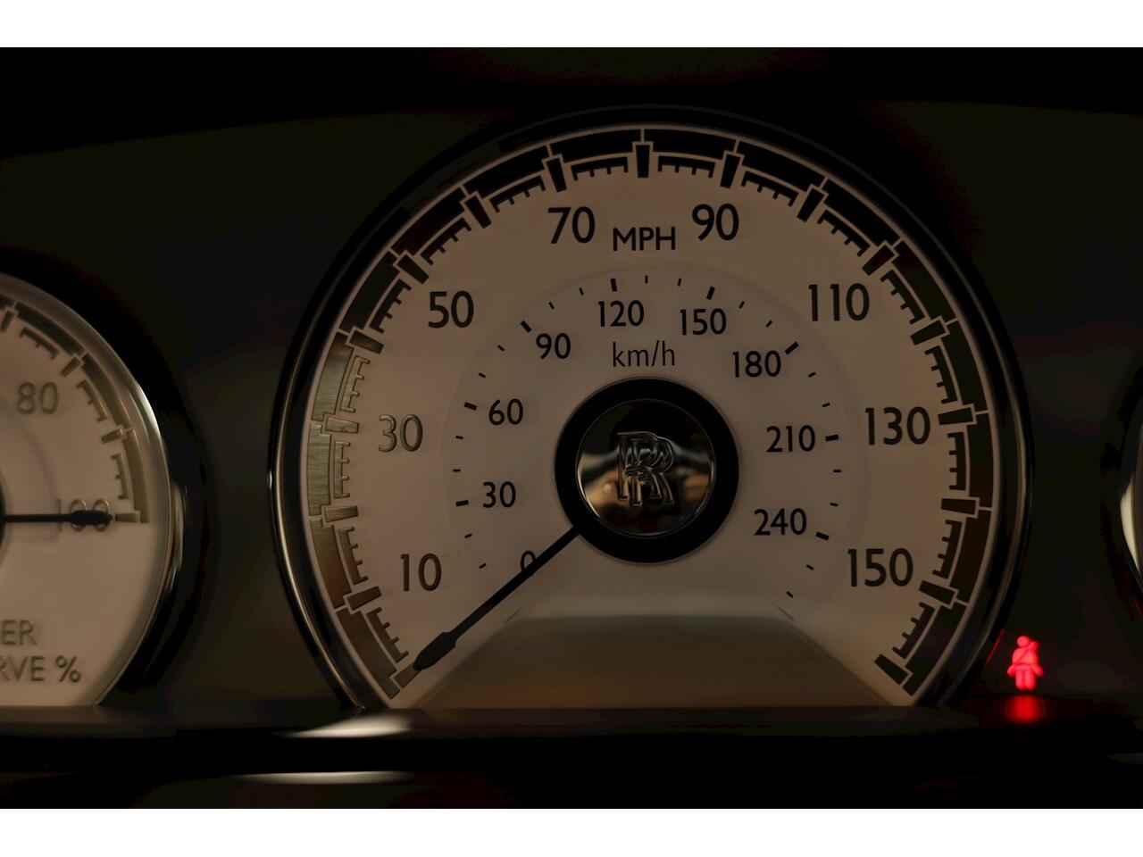 Rolls-Royce Dawn view 45