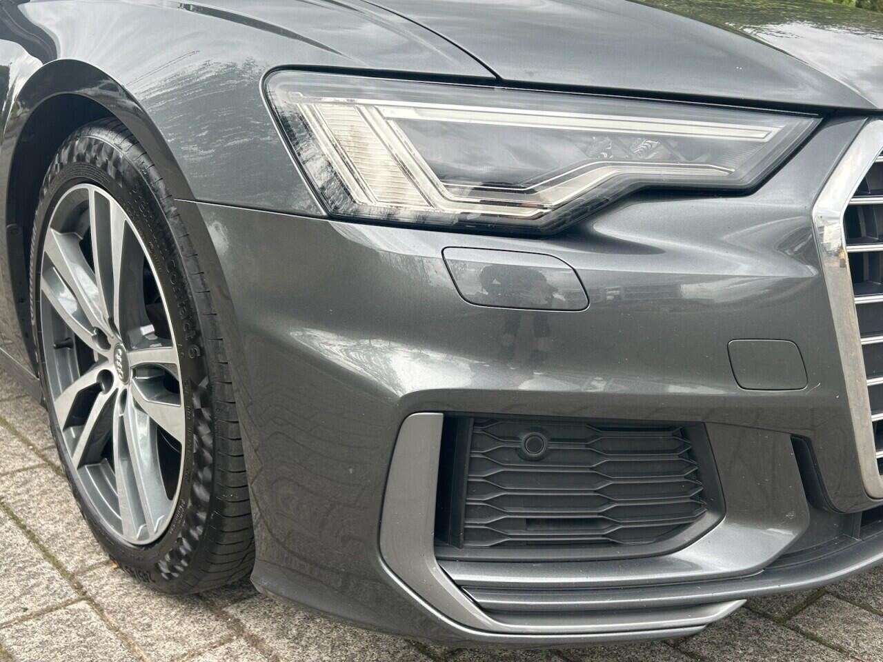 Audi A6 view 8