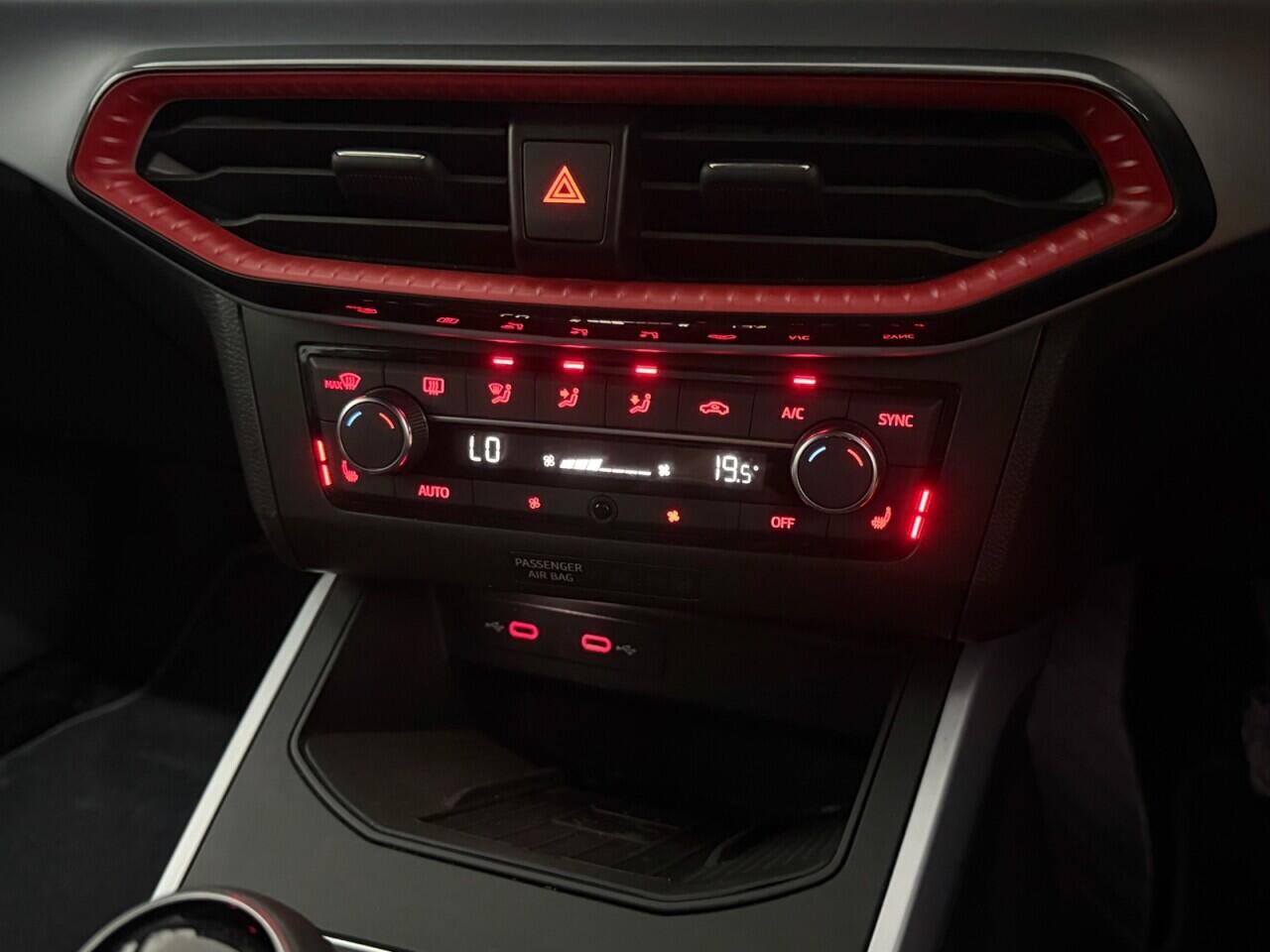 Seat Arona view 23