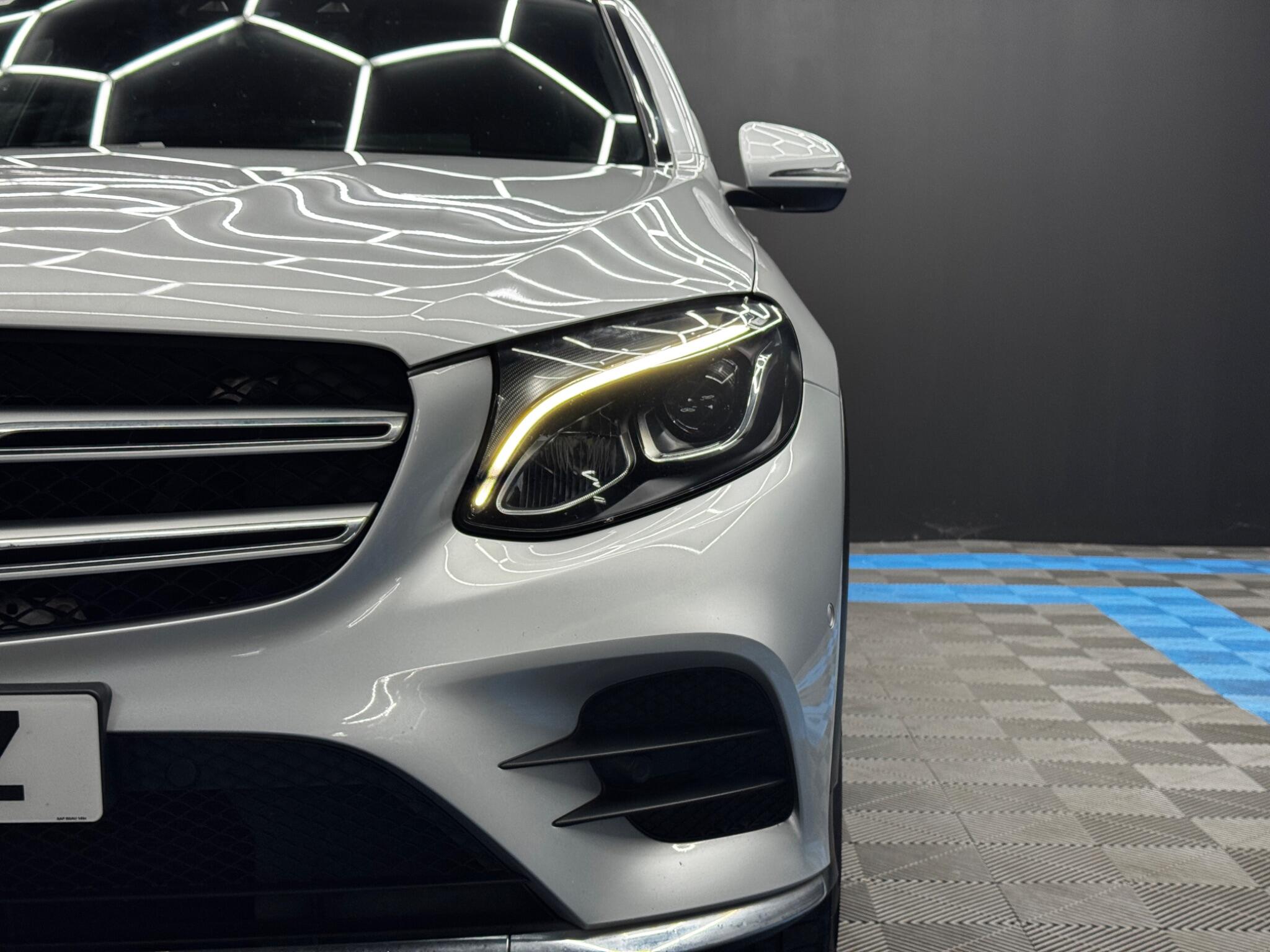 Mercedes-Benz GLC view 44