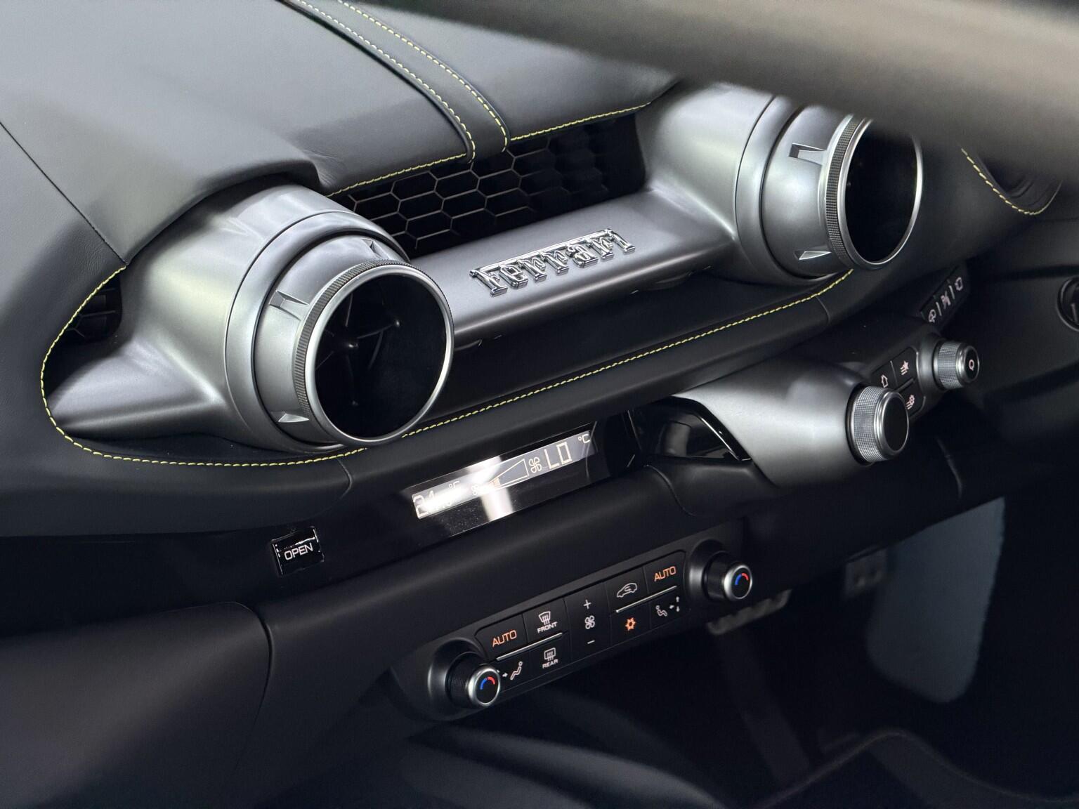Ferrari 812 view 58
