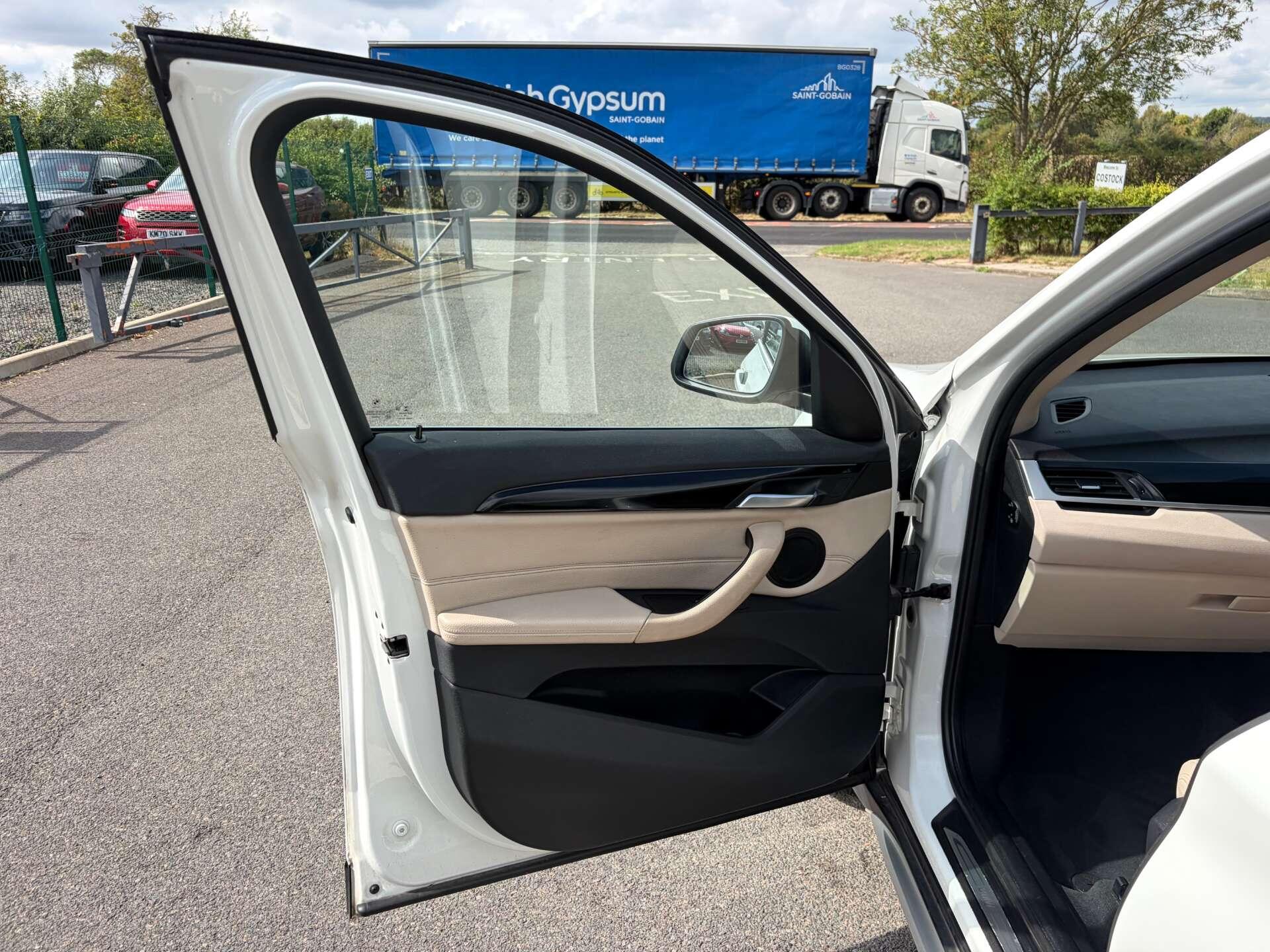 BMW X1 view 14