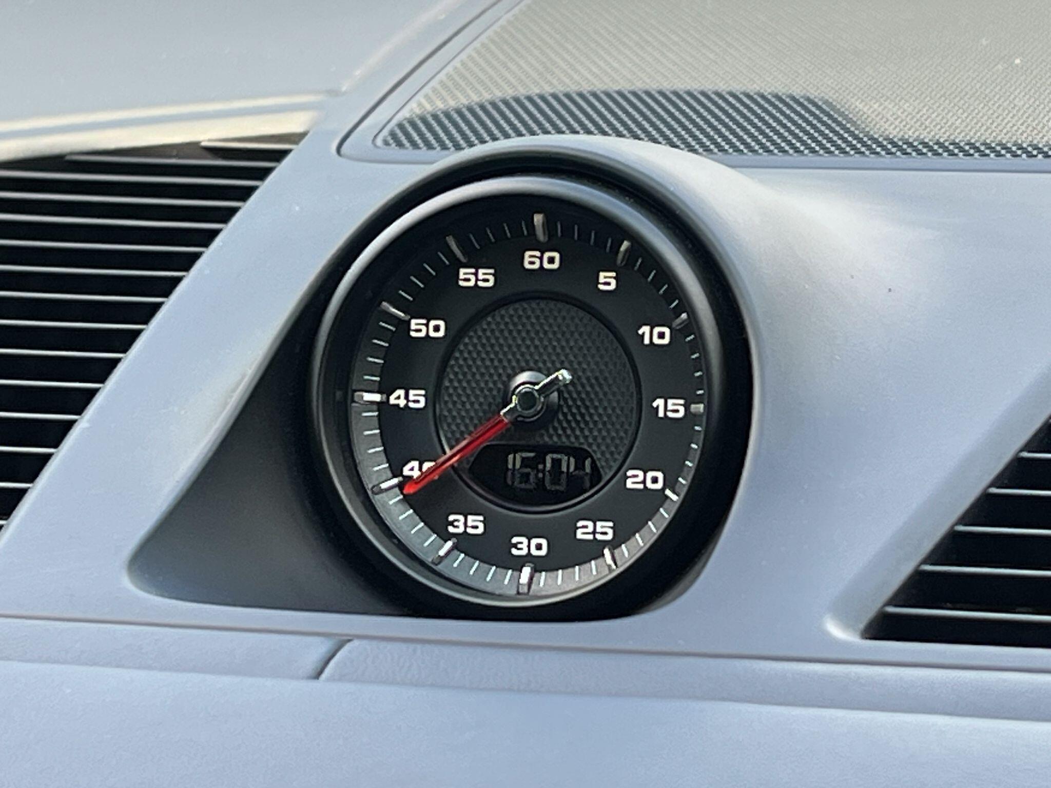 Porsche Cayenne view 18