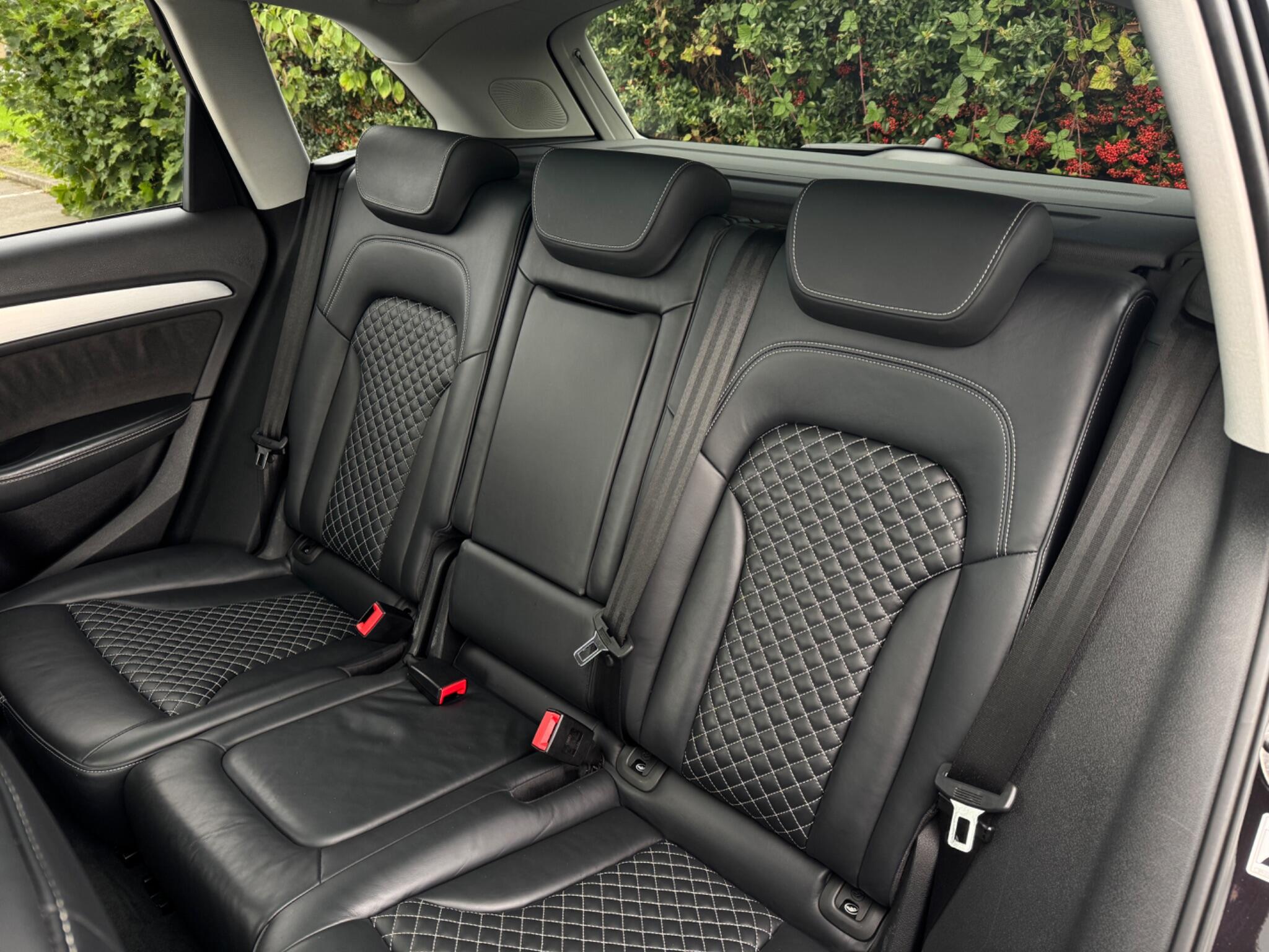 Audi SQ5 view 34