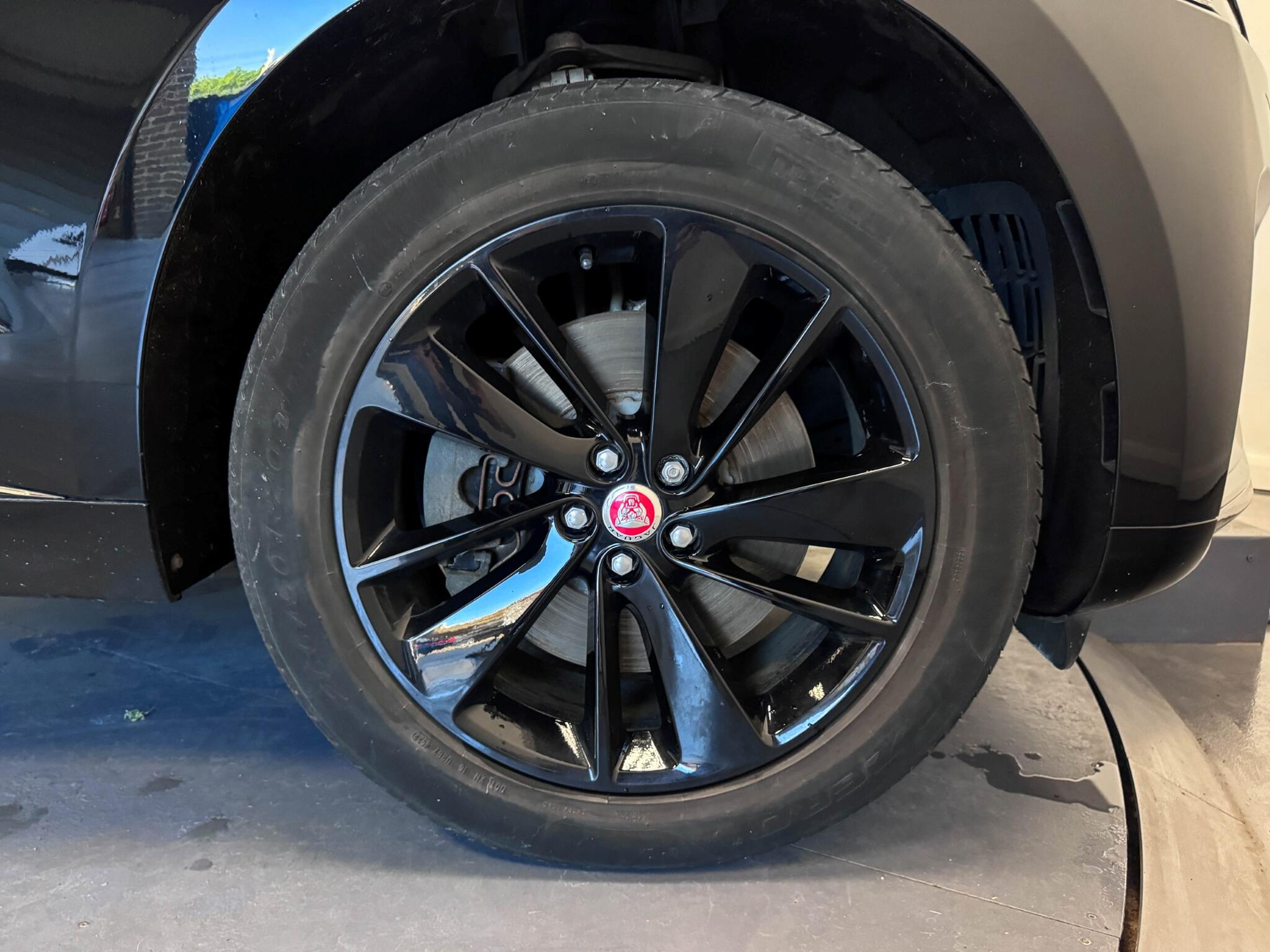 Jaguar F-Pace view 65