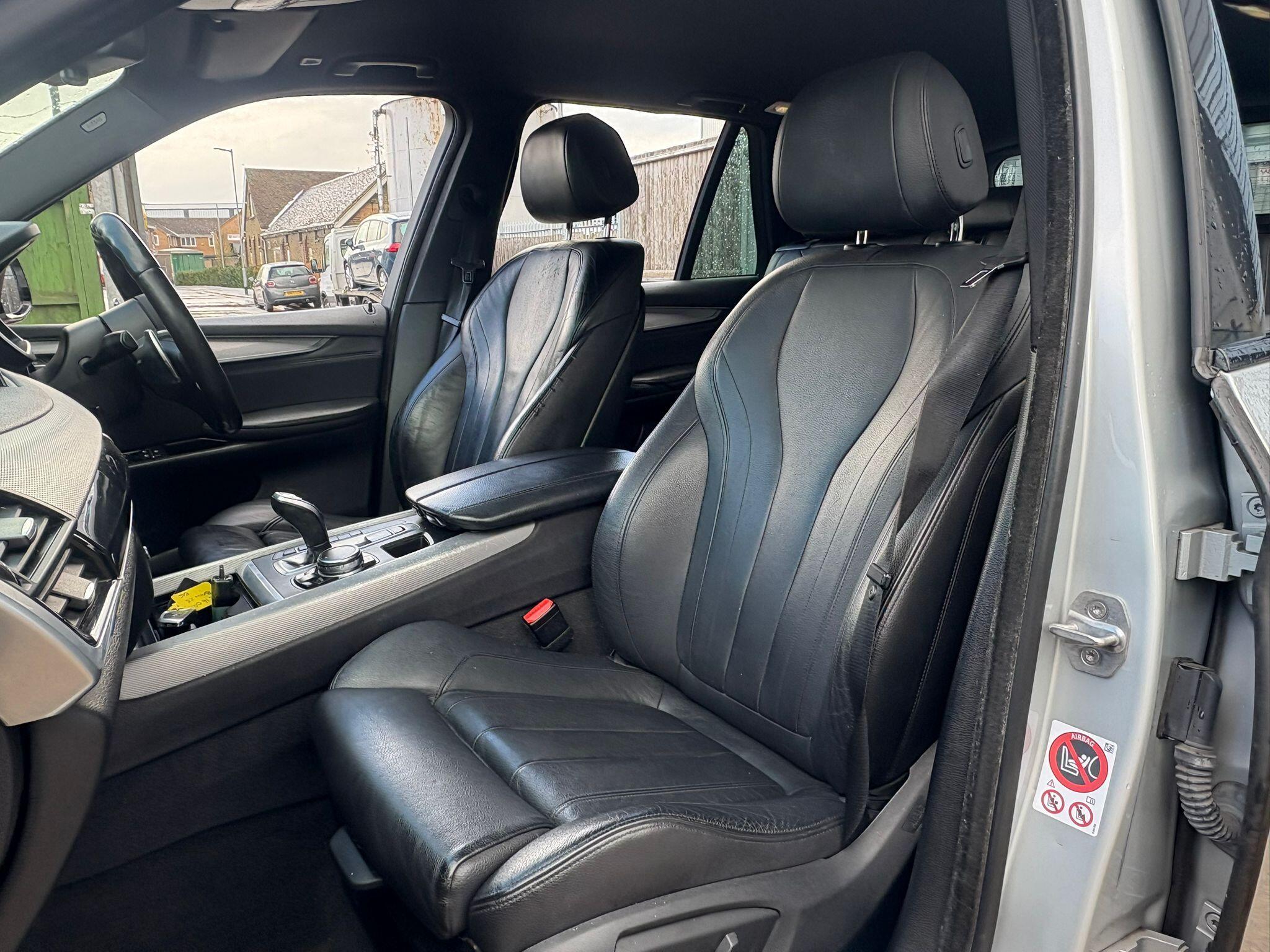 BMW X5 view 19