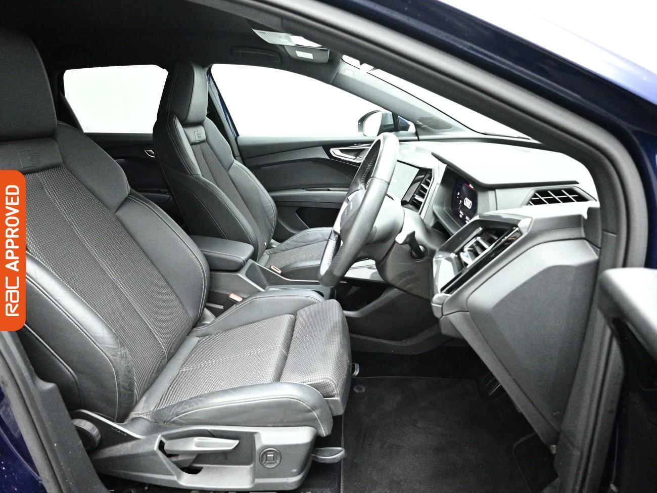 Audi Q4 e-tron view 13