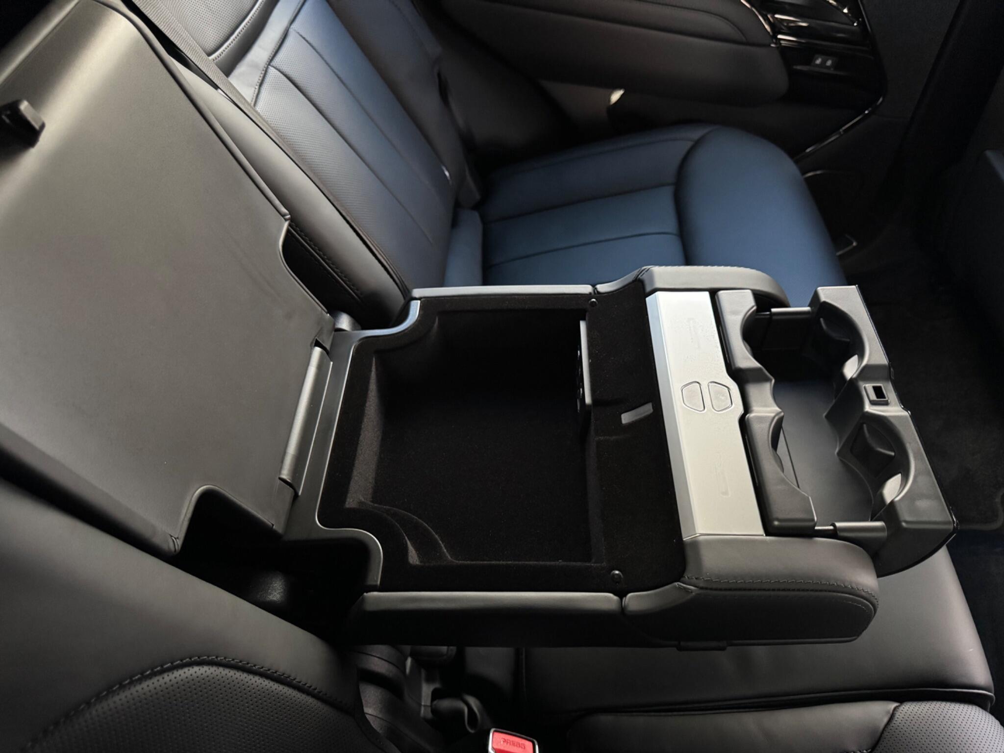 Land Rover Range Rover Sport view 24