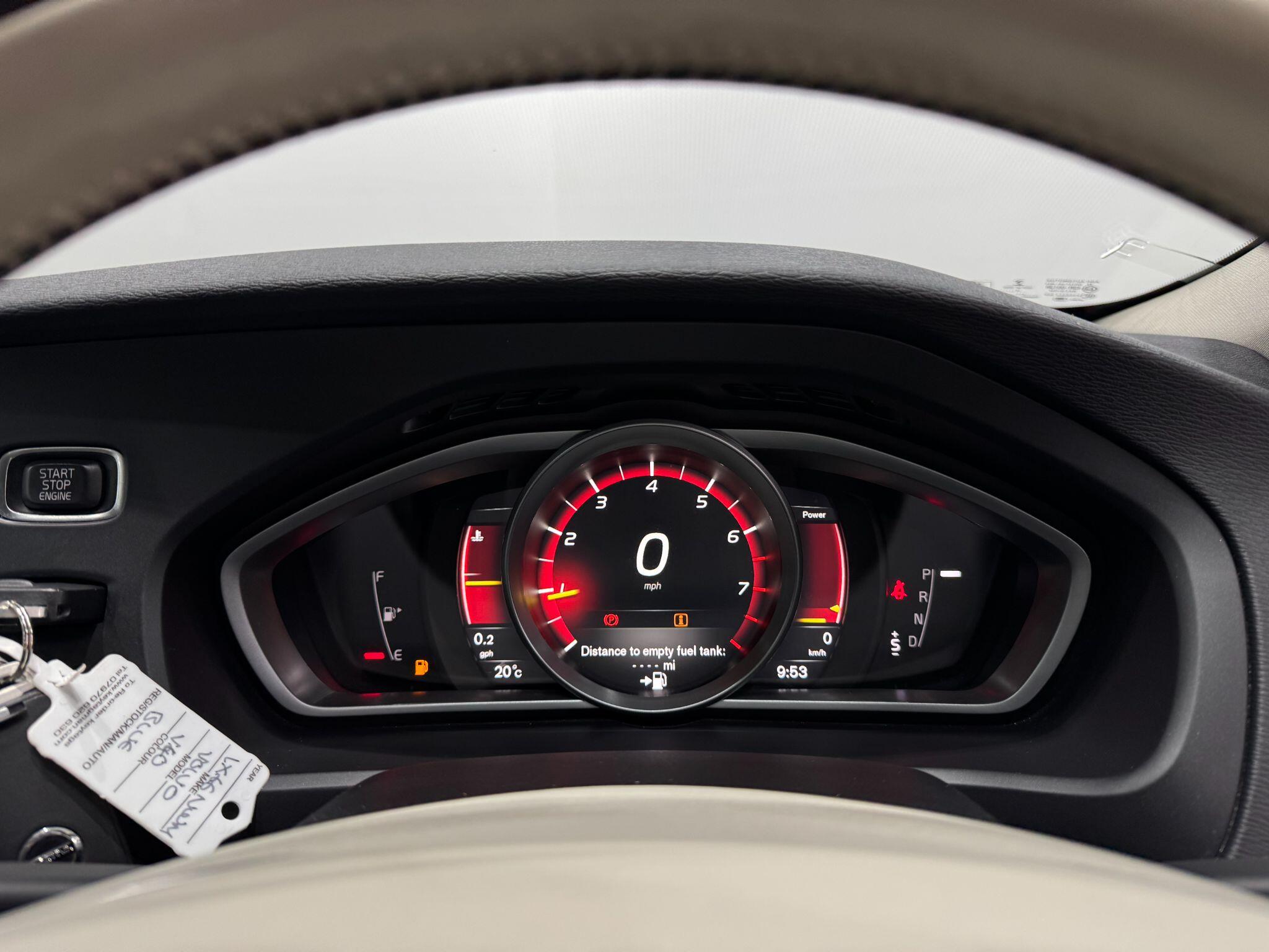 Volvo V40 view 28